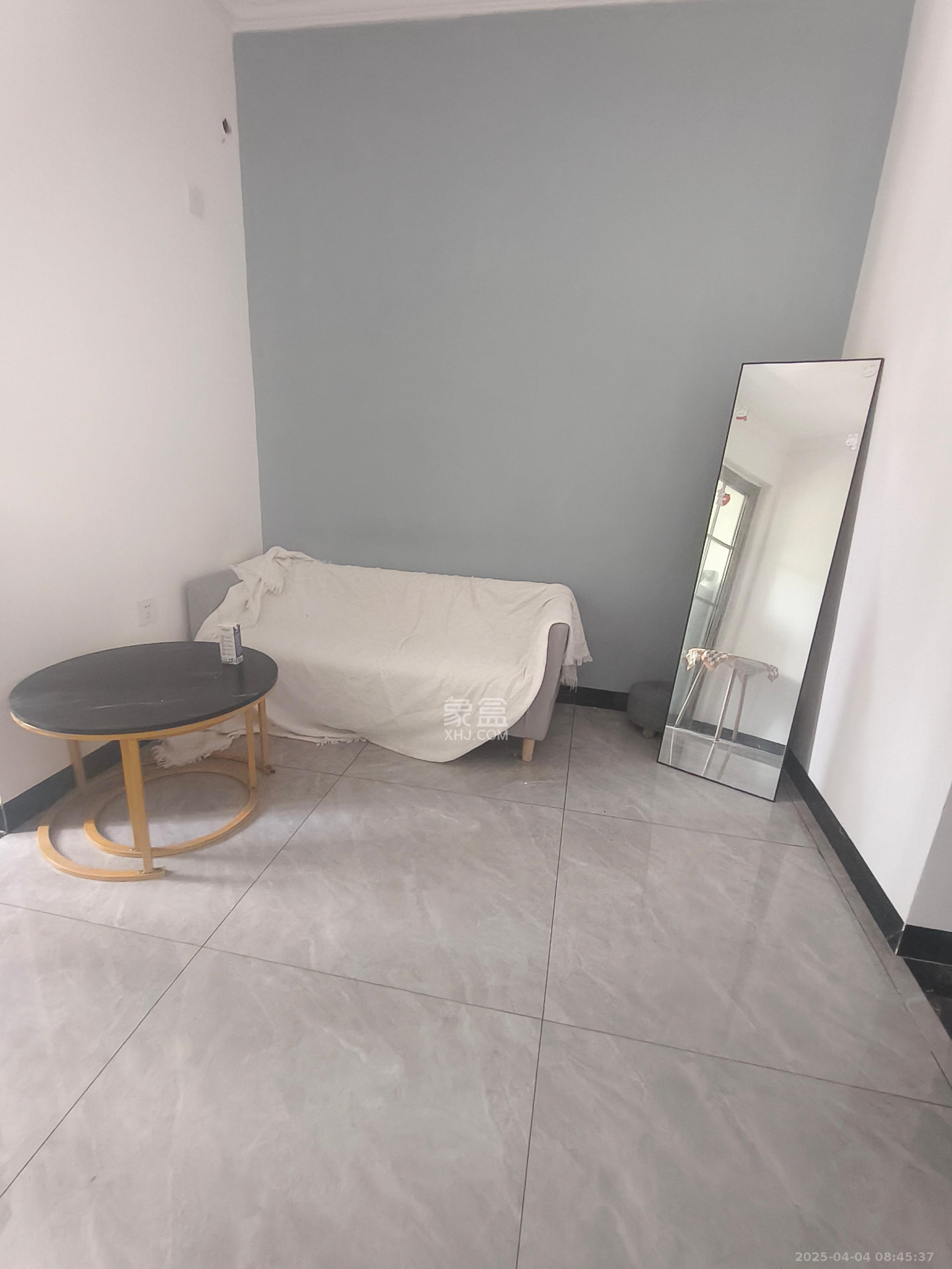 五金矿产进出口集团公司宿舍 1室1厅1卫 1700.0元/月 五金矿产进出口集团公司宿舍 1室1厅1卫 1700.0元/月室内图