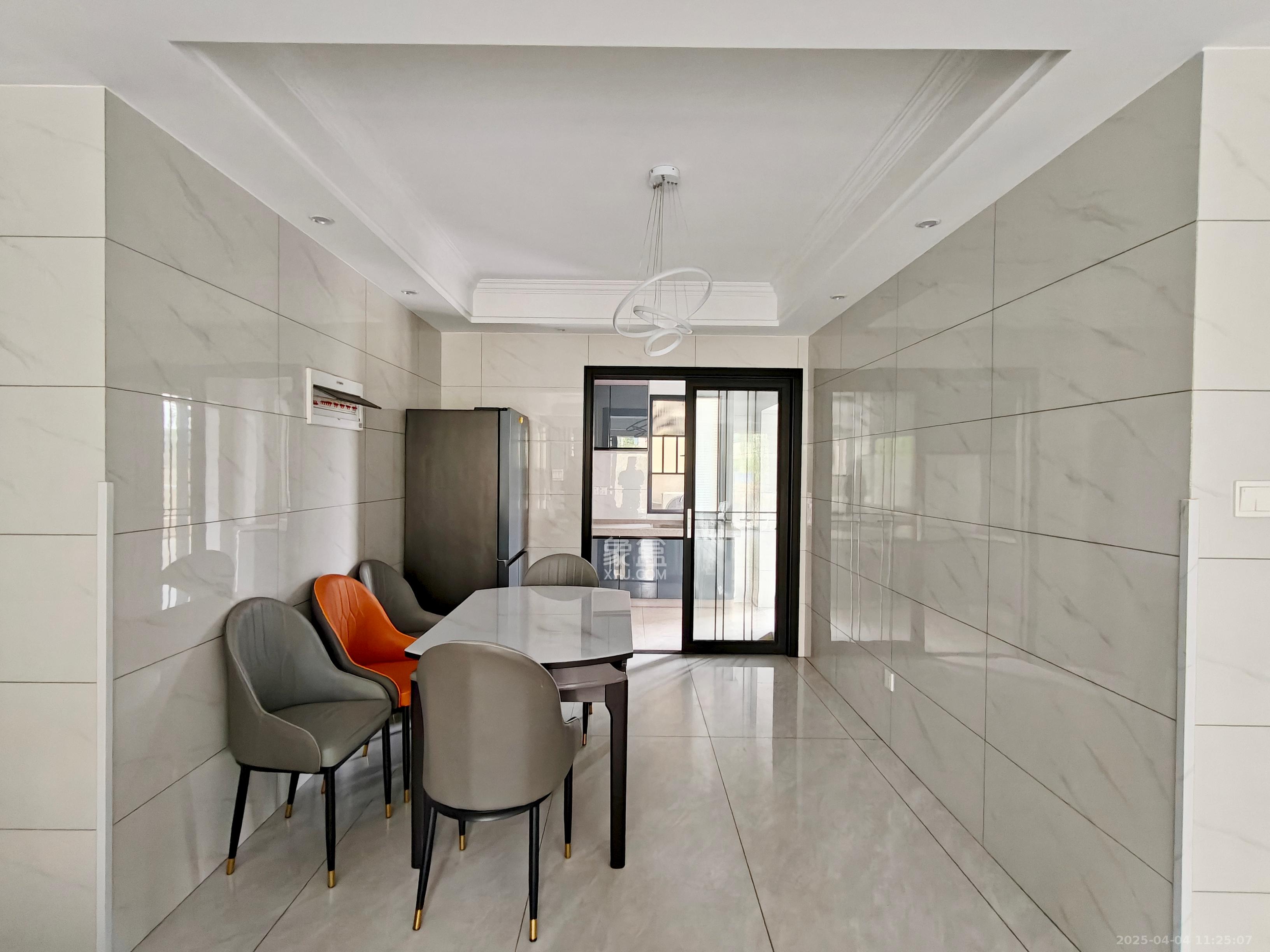 智达佳园  3室2厅2卫    2200.0元/月 智达佳园  3室2厅2卫    2200.0元/月室内图