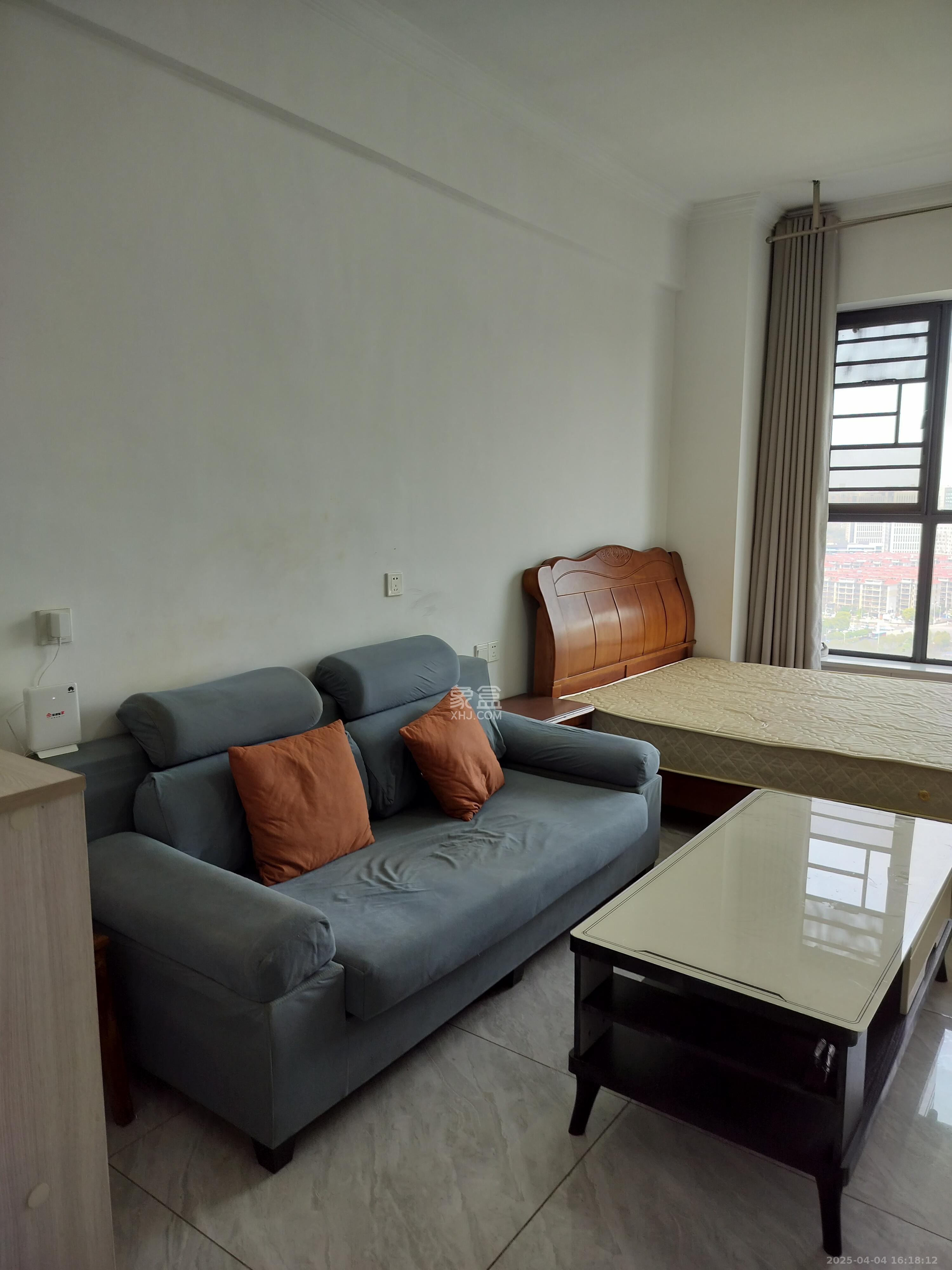 中南国际眼镜城(中伟商业中心) 1室1厅1卫 1280.0元/月 中南国际眼镜城(中伟商业中心) 1室1厅1卫 1280.0元/月室内图