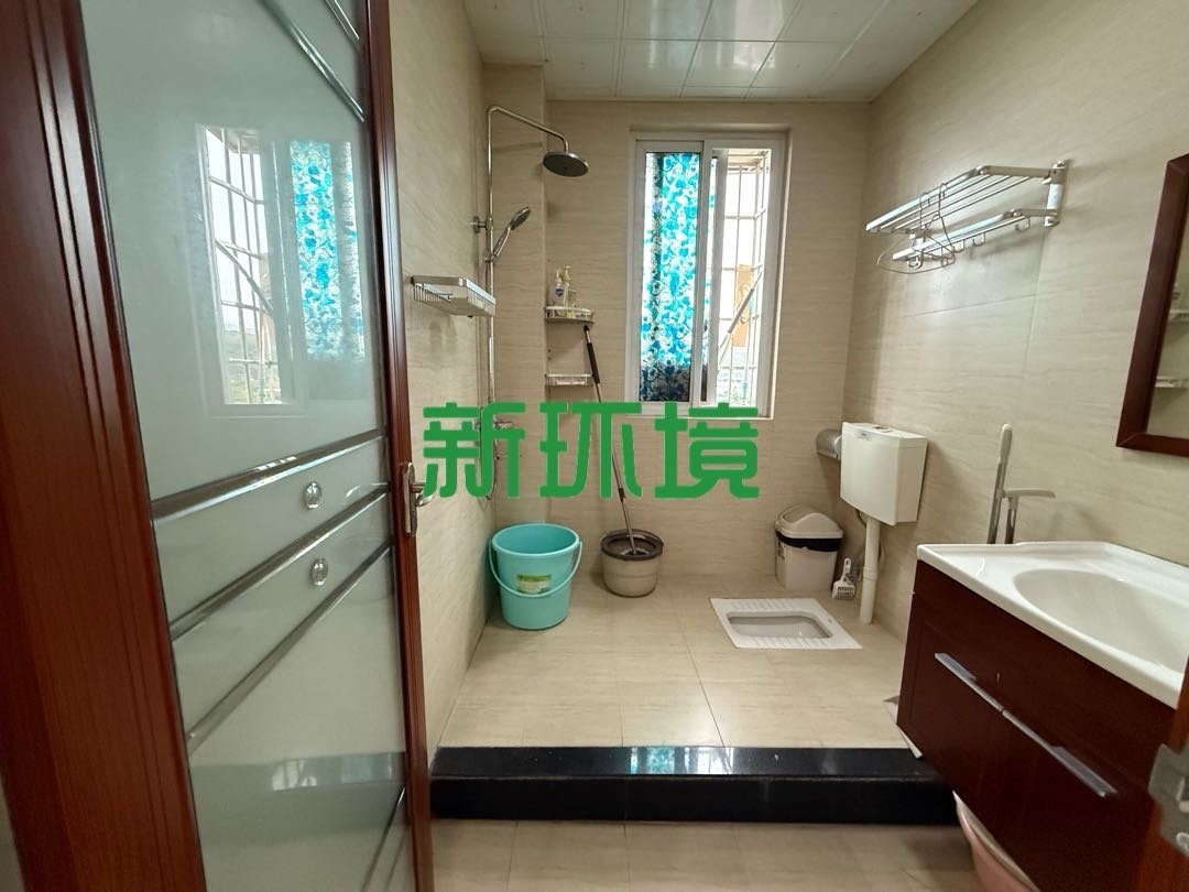 阳光水岸  3室2厅2卫   1666.00元/月室内图