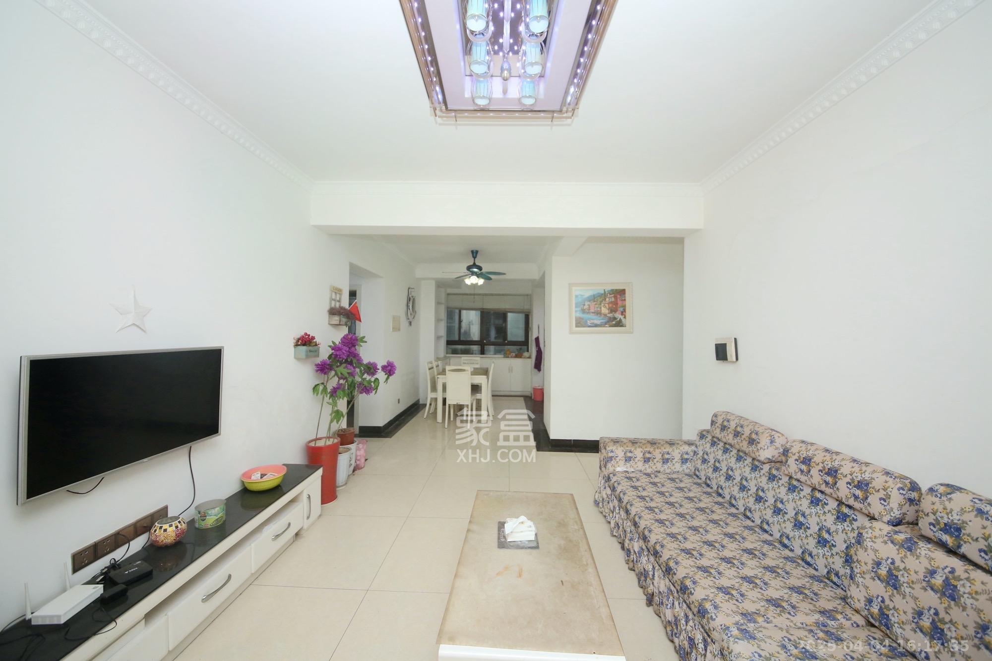 欧莱雅郡 1室2厅1卫 2000.0元/月 欧莱雅郡 1室2厅1卫 2000.0元/月室内图