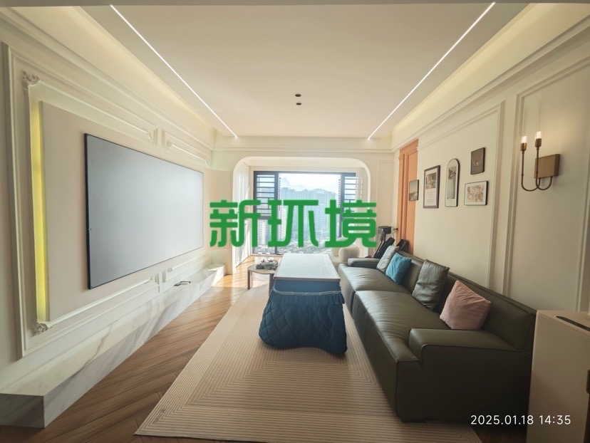 东岳新外滩  1室0厅0卫   68.00万客厅