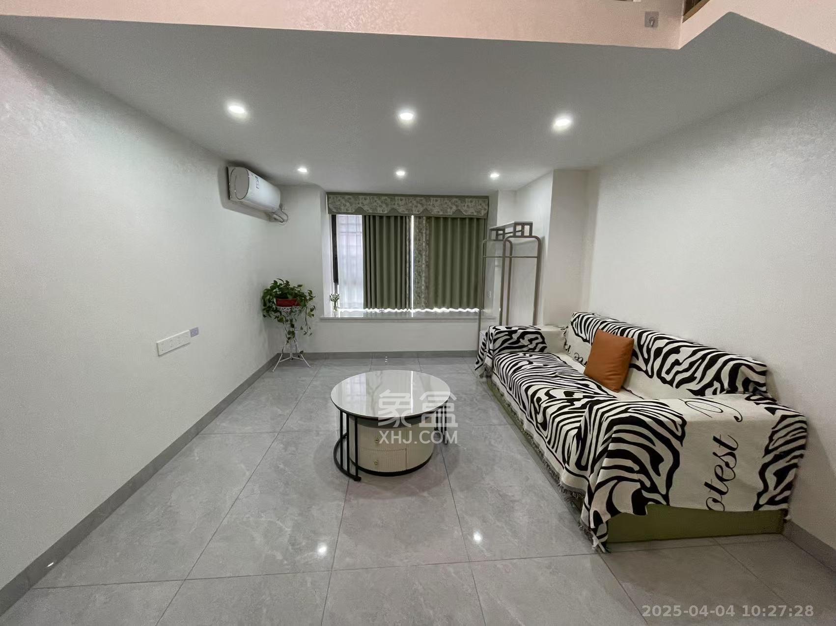 佳兆业云顶都汇  2室1厅1卫    2000.0元/月 佳兆业云顶都汇  2室1厅1卫    2000.0元/月室内图