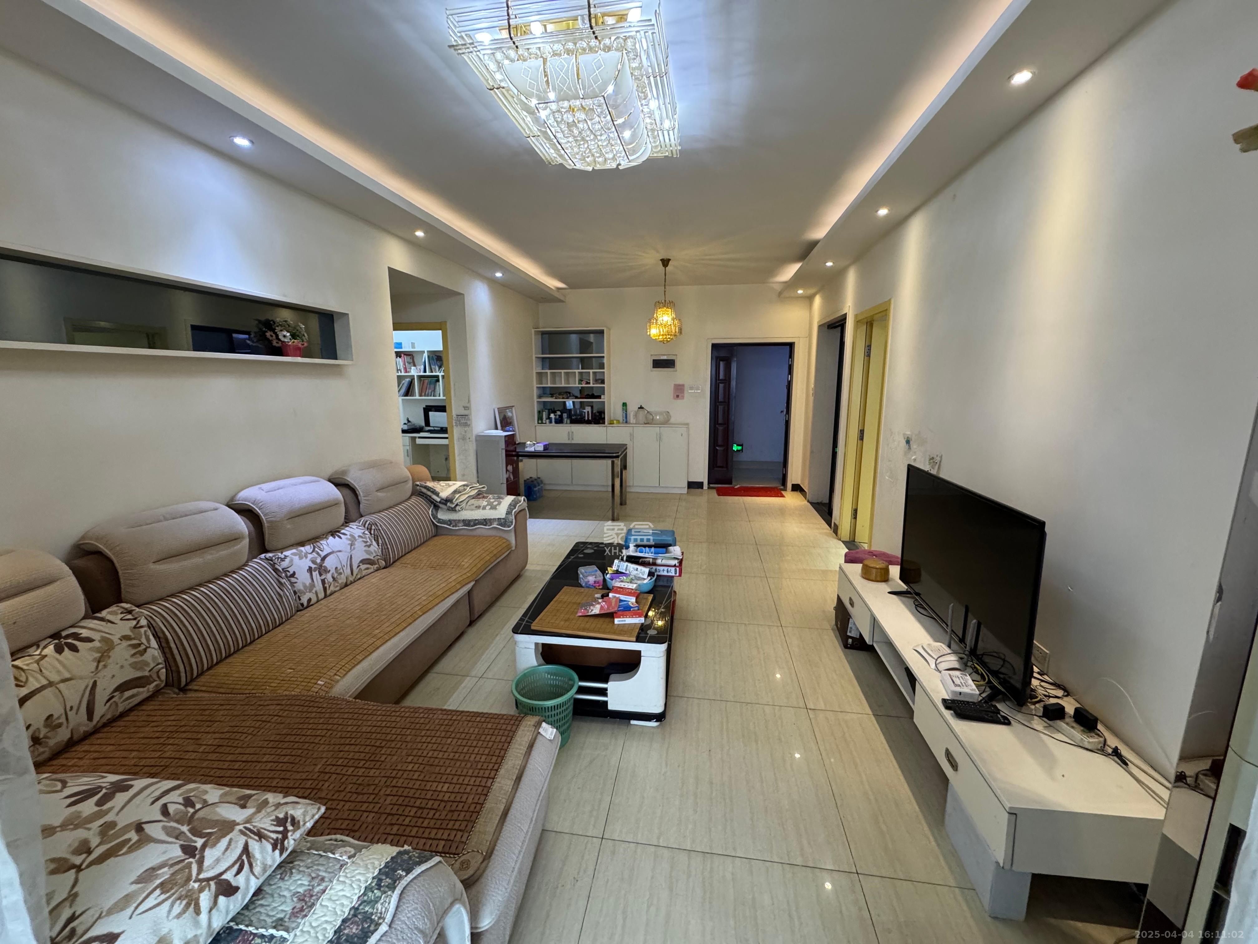 上东辛顿公寓 3室2厅1卫 3000.0元/月 上东辛顿公寓 3室2厅1卫 3000.0元/月室内图