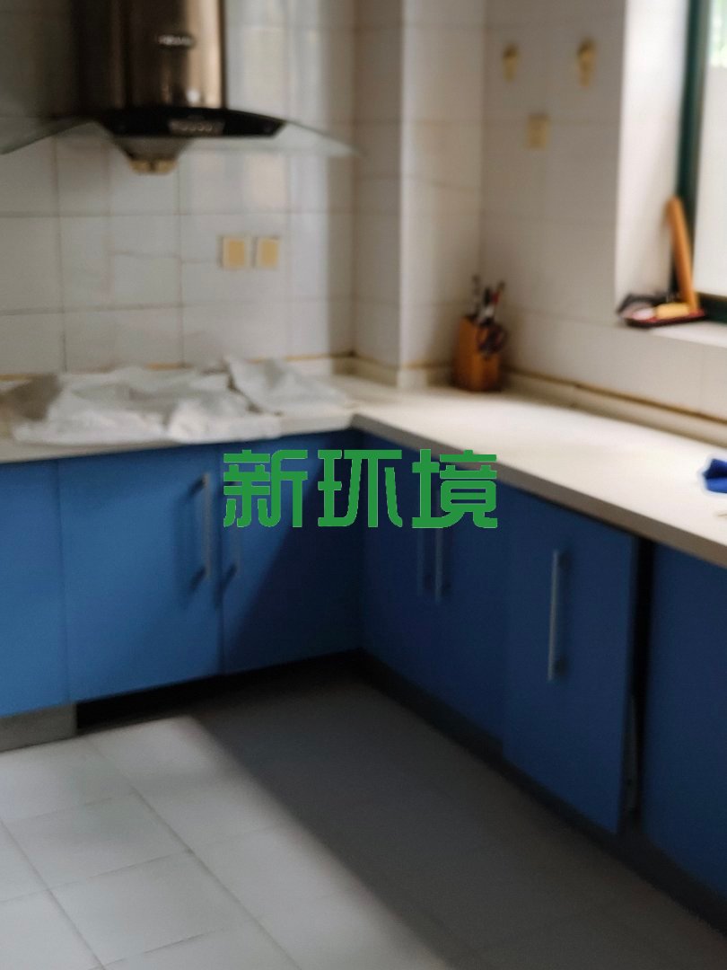 鼎泰逸景园  1室0厅0卫   135.00万客厅