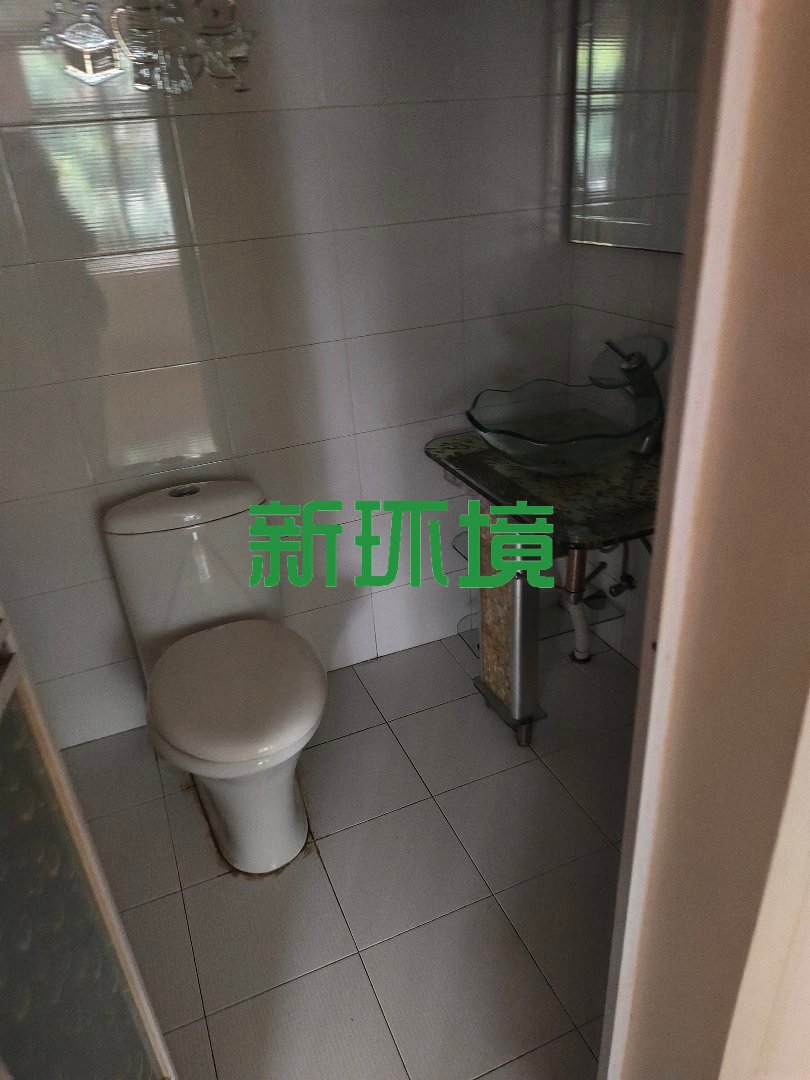 鼎泰逸景园  1室0厅0卫   135.00万客厅