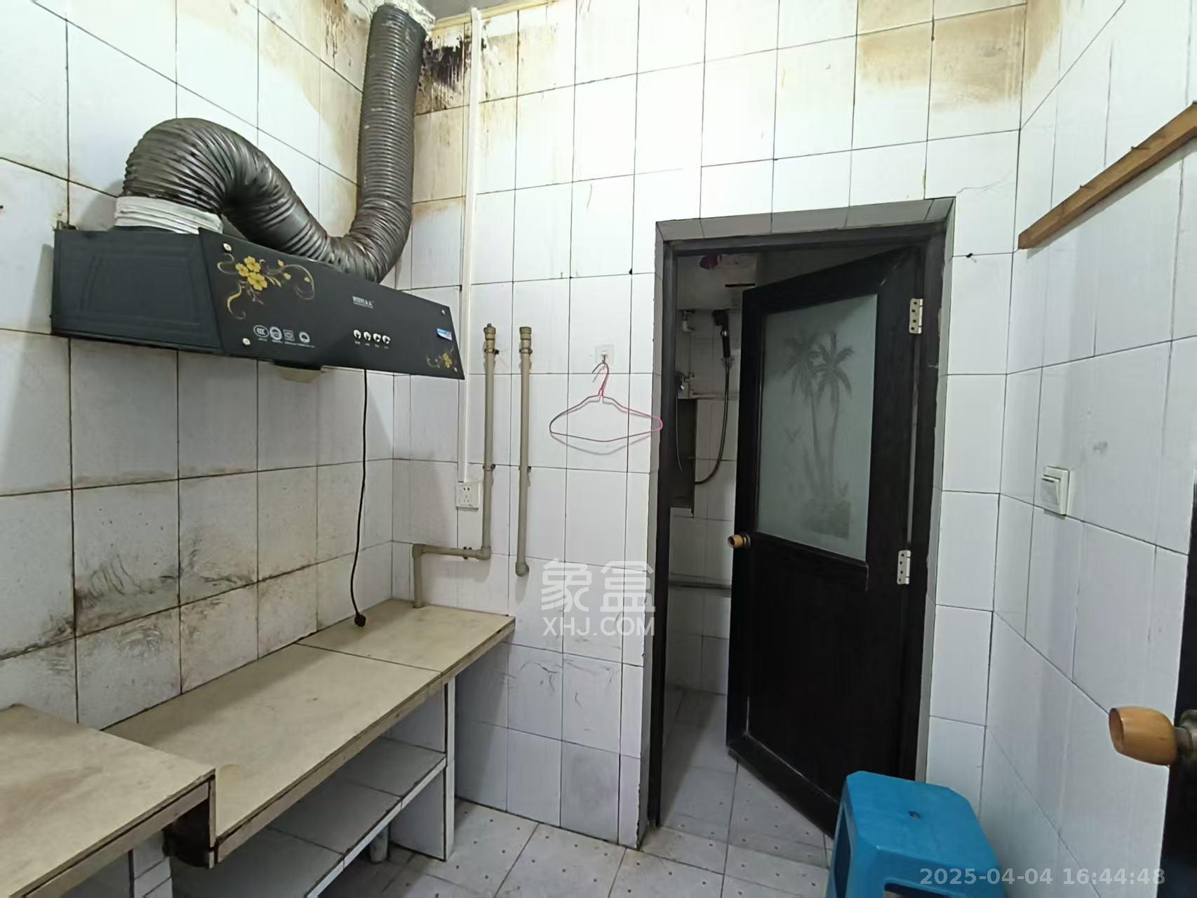 裕园小区(含浦) 1室1厅1卫 800.0元/月 裕园小区(含浦) 1室1厅1卫 800.0元/月室内图