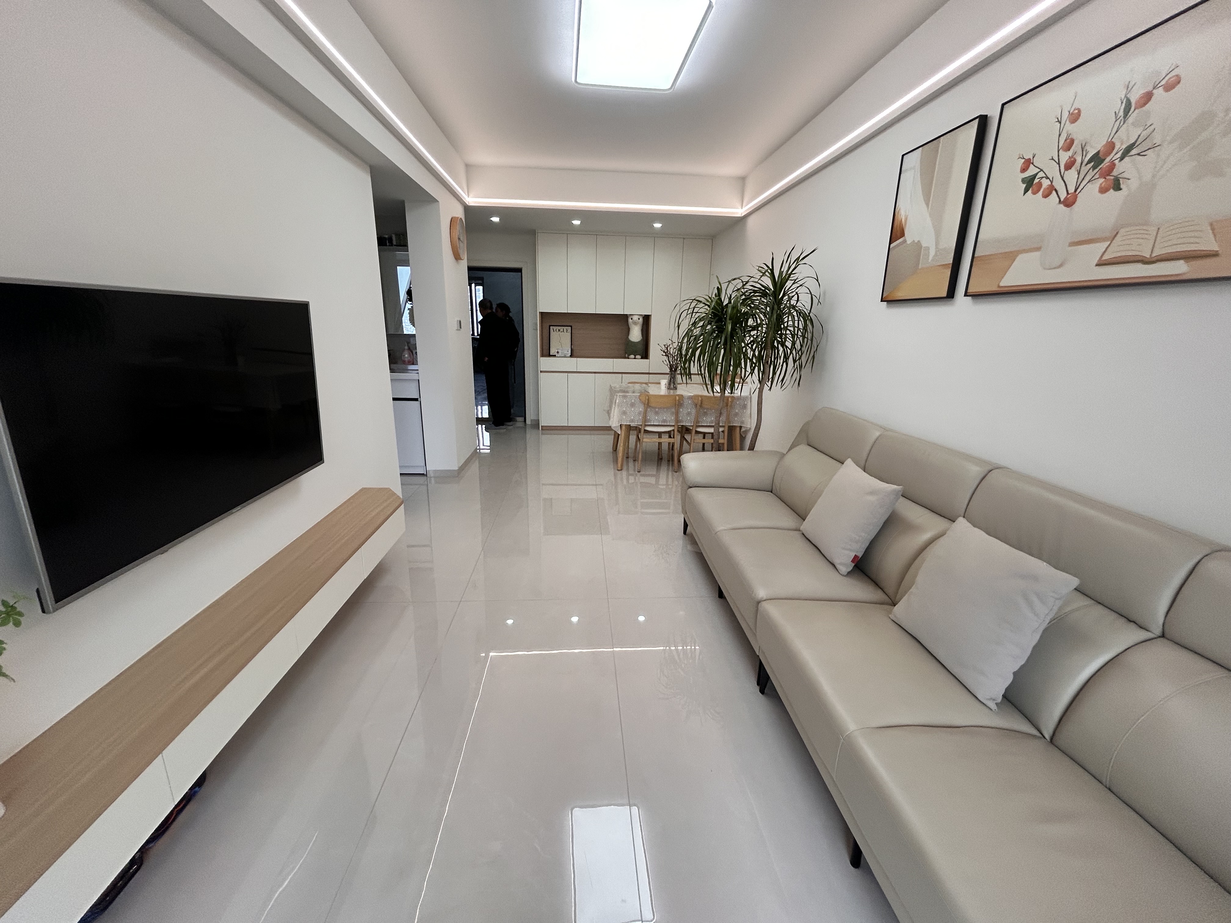 南门口安置小区二期 1室1厅1卫 1800.0元/月 南门口安置小区二期 1室1厅1卫 1800.0元/月室内图