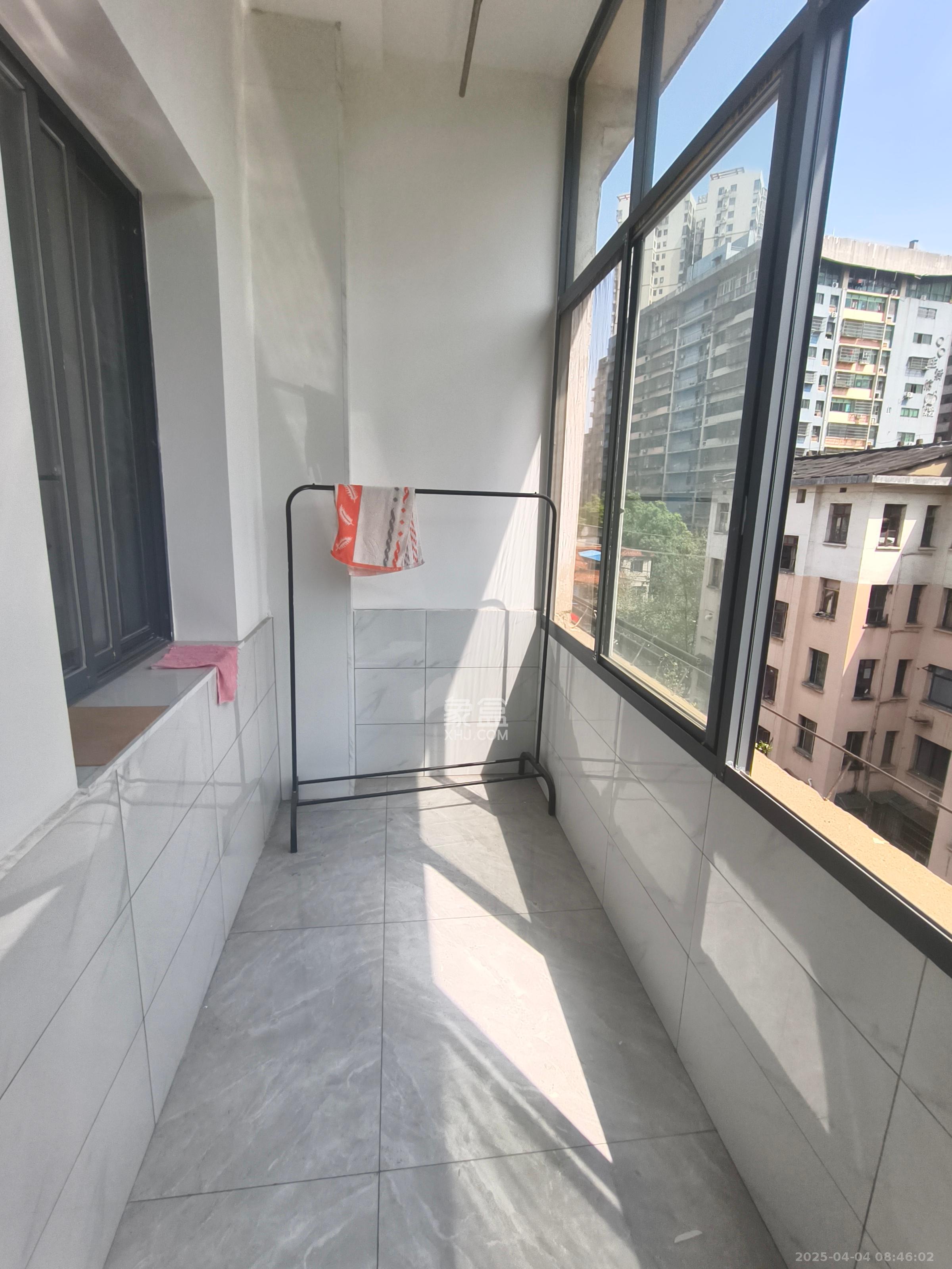 五金矿产进出口集团公司宿舍  1室1厅1卫    1700.0元/月室内图