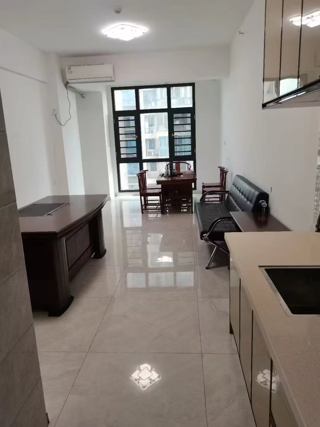 恒隆国际 1室1厅1卫 800.0元/月 恒隆国际 1室1厅1卫 800.0元/月室内图