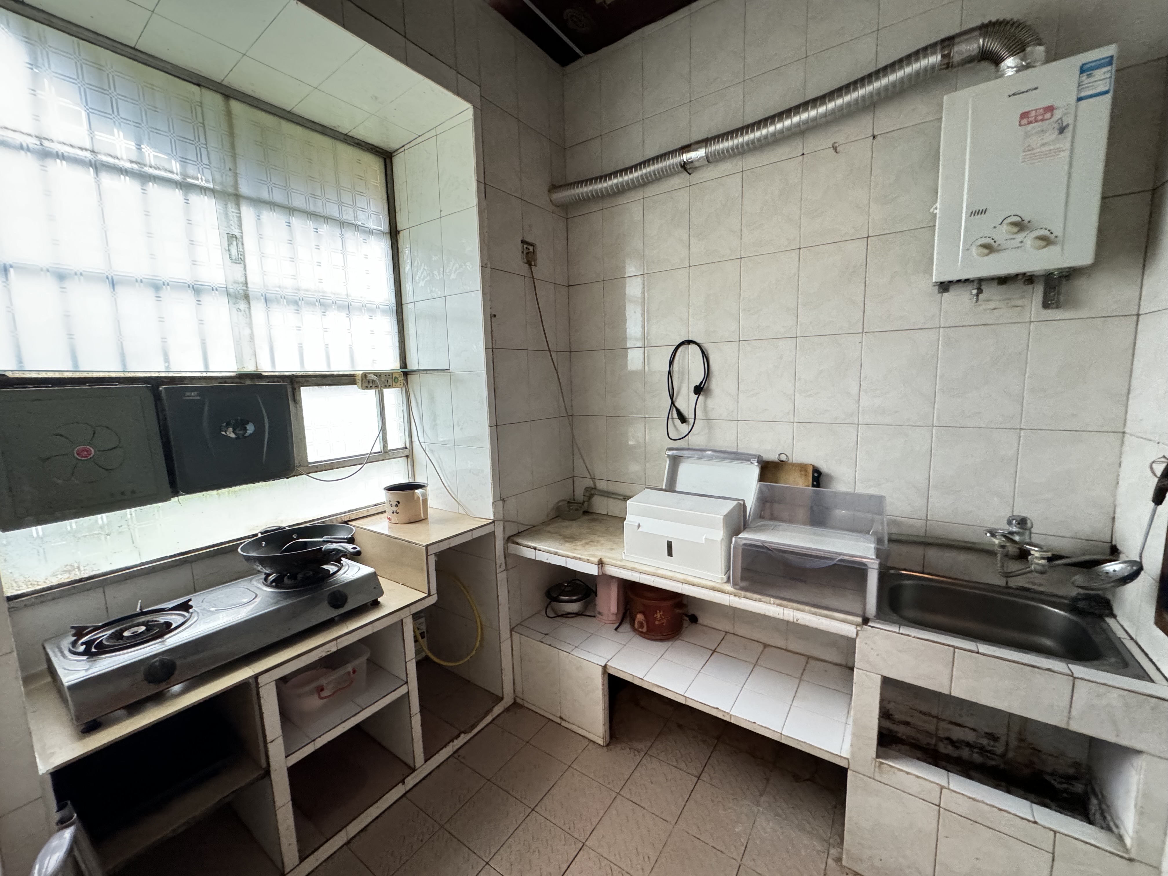 白沙洲散盘 2室2厅1卫 700.0元/月 白沙洲散盘 2室2厅1卫 700.0元/月室内图