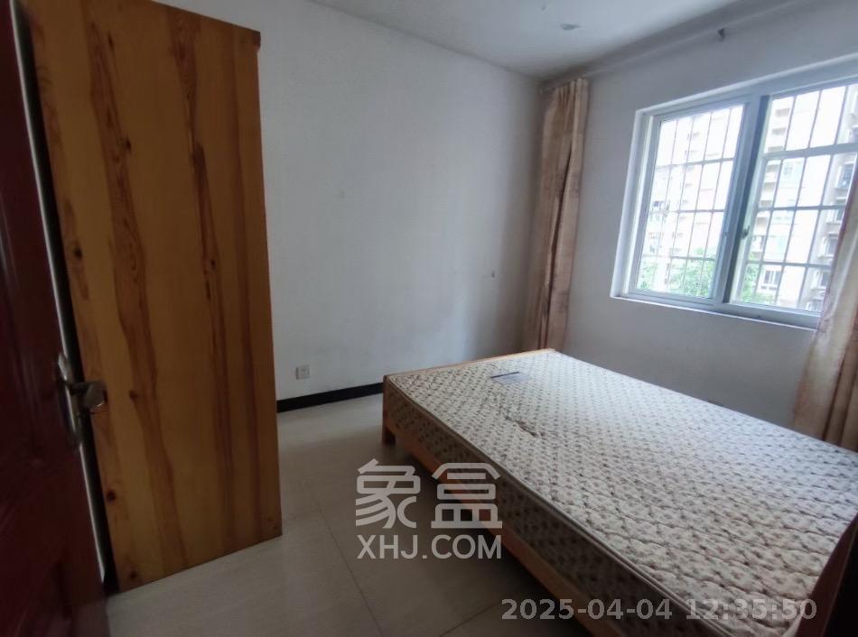 和馨园  3室2厅2卫   2600.00元/月室内图