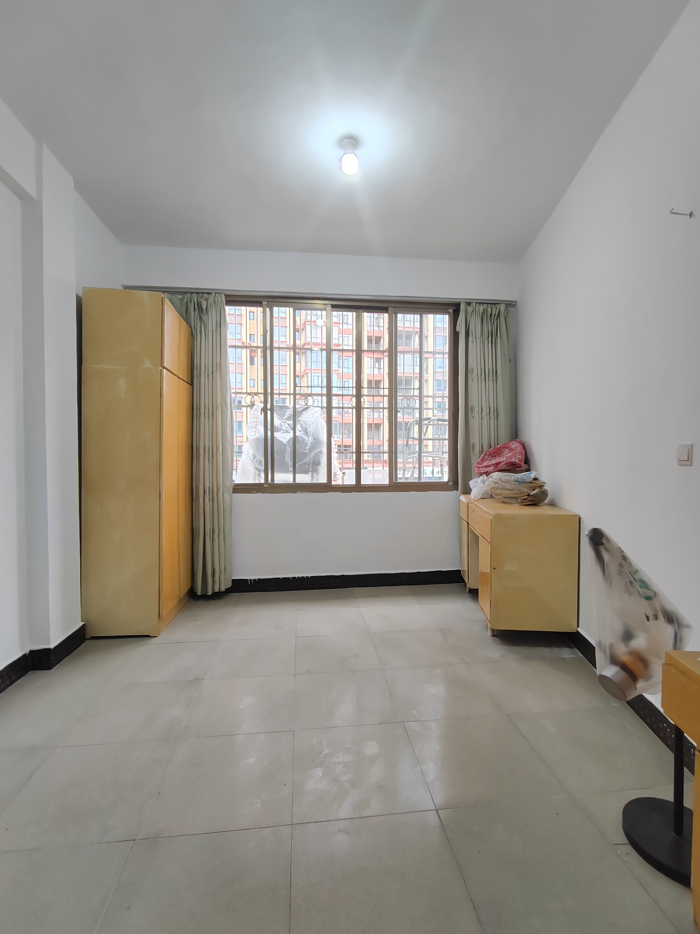 娄星区散盘 3室2厅2卫 41.8万 娄星区散盘 3室2厅2卫 41.8万客厅