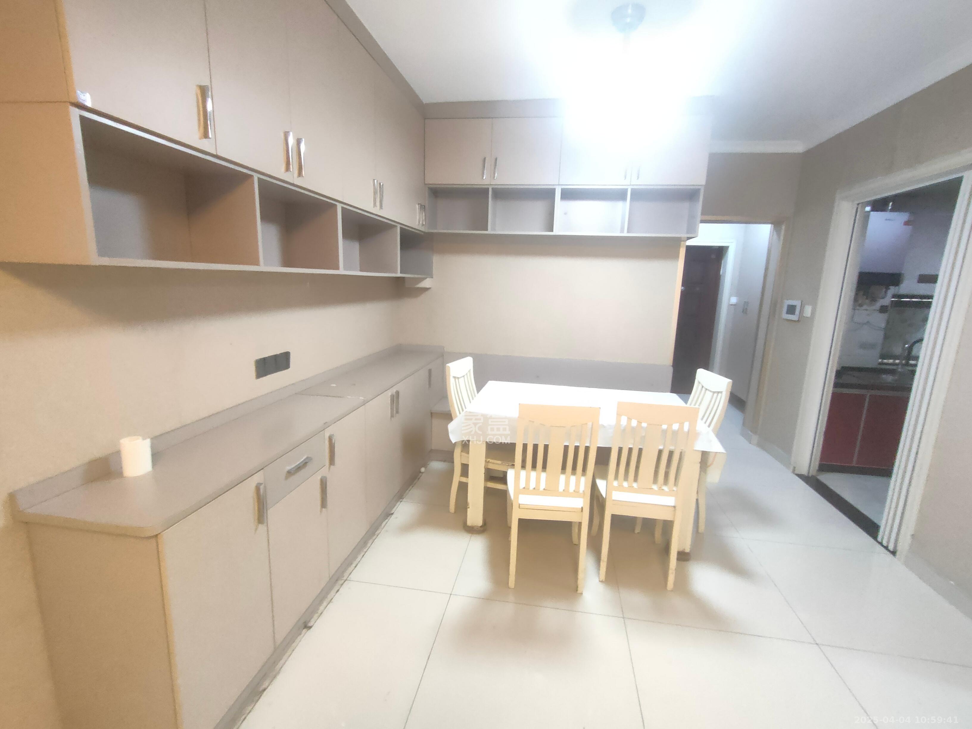 兰亭都荟（璟峰苑）  3室2厅1卫   2800.00元/月室内图