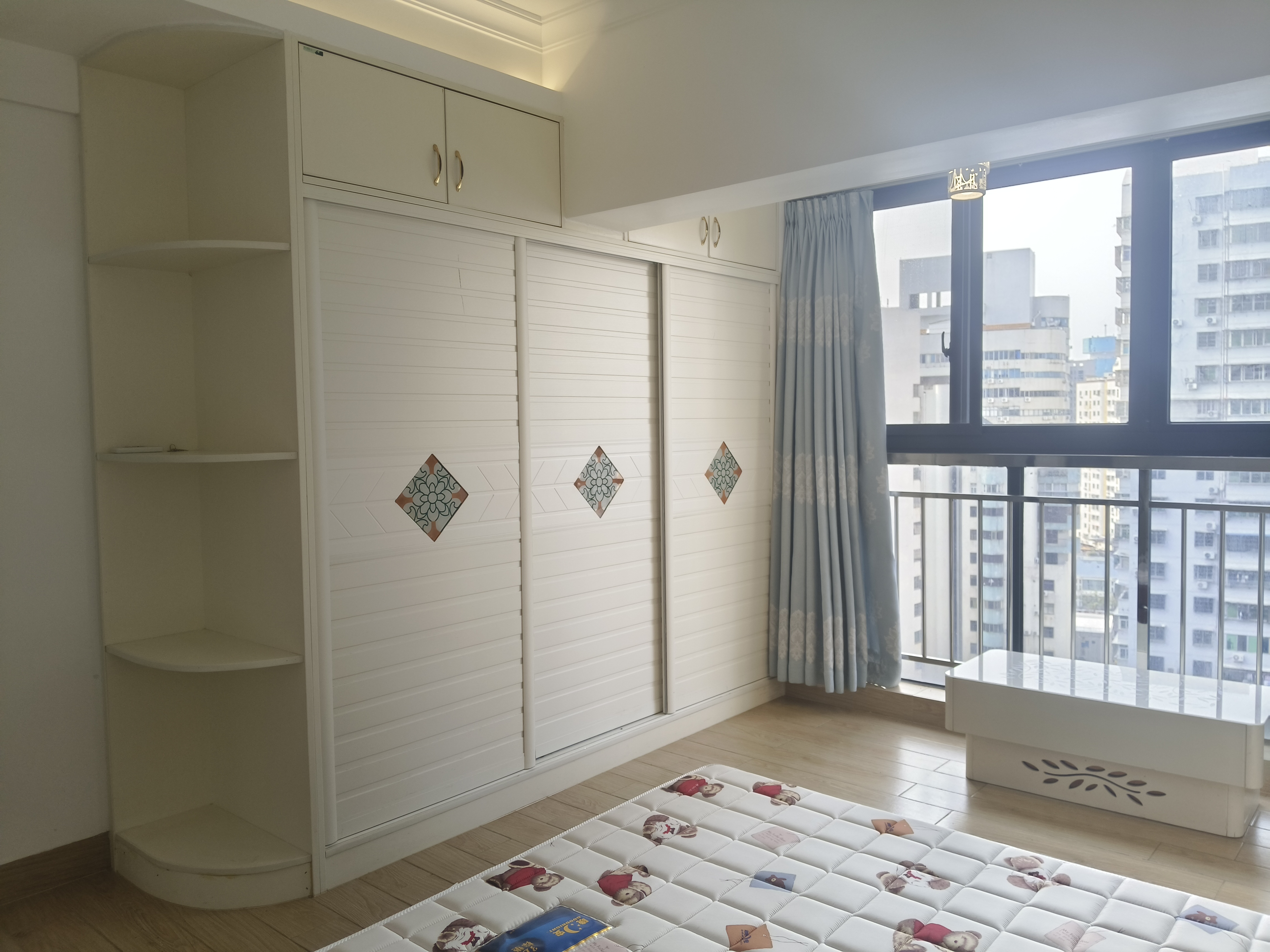 宇建国贸城  2室1厅1卫   3500.00元/月室内图