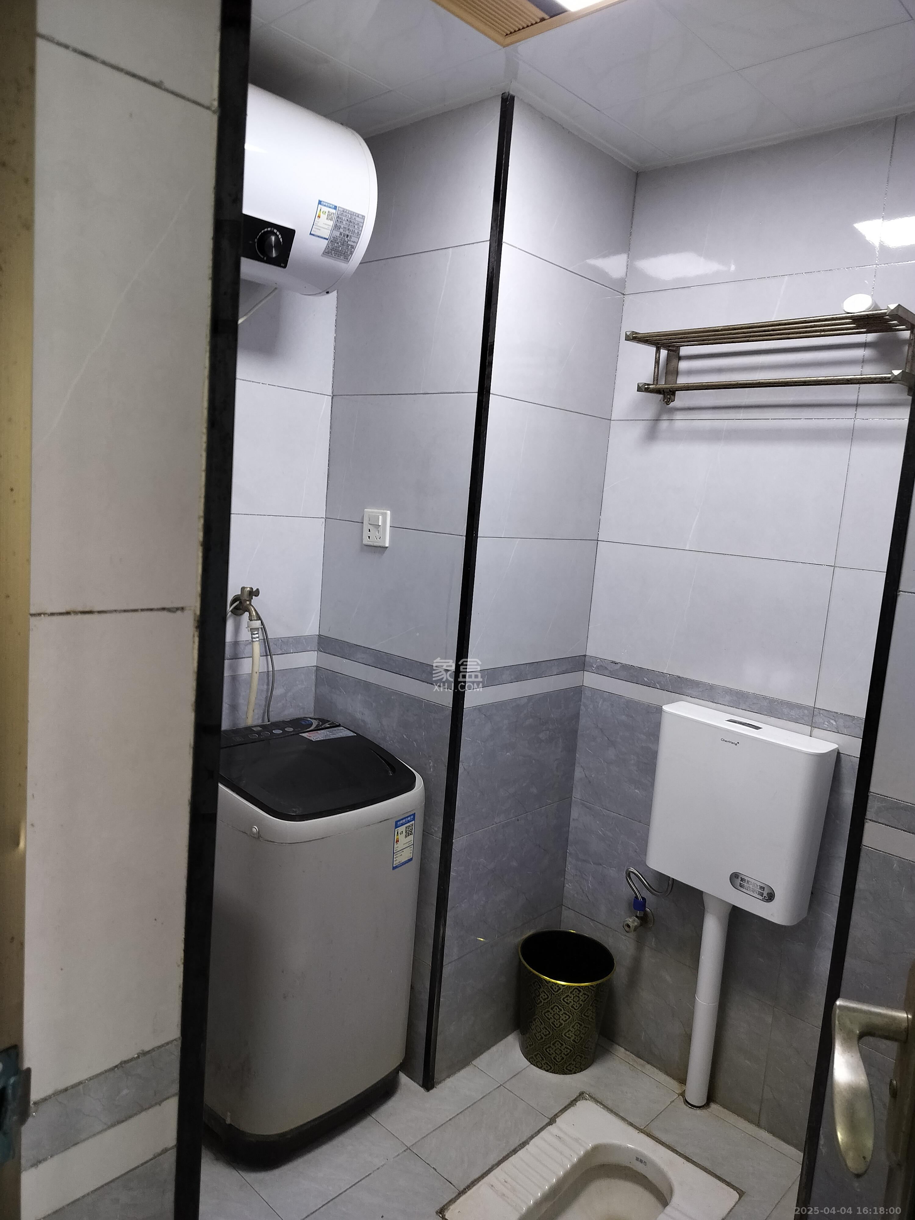 中南国际眼镜城(中伟商业中心) 1室1厅1卫 1280.0元/月 中南国际眼镜城(中伟商业中心) 1室1厅1卫 1280.0元/月室内图