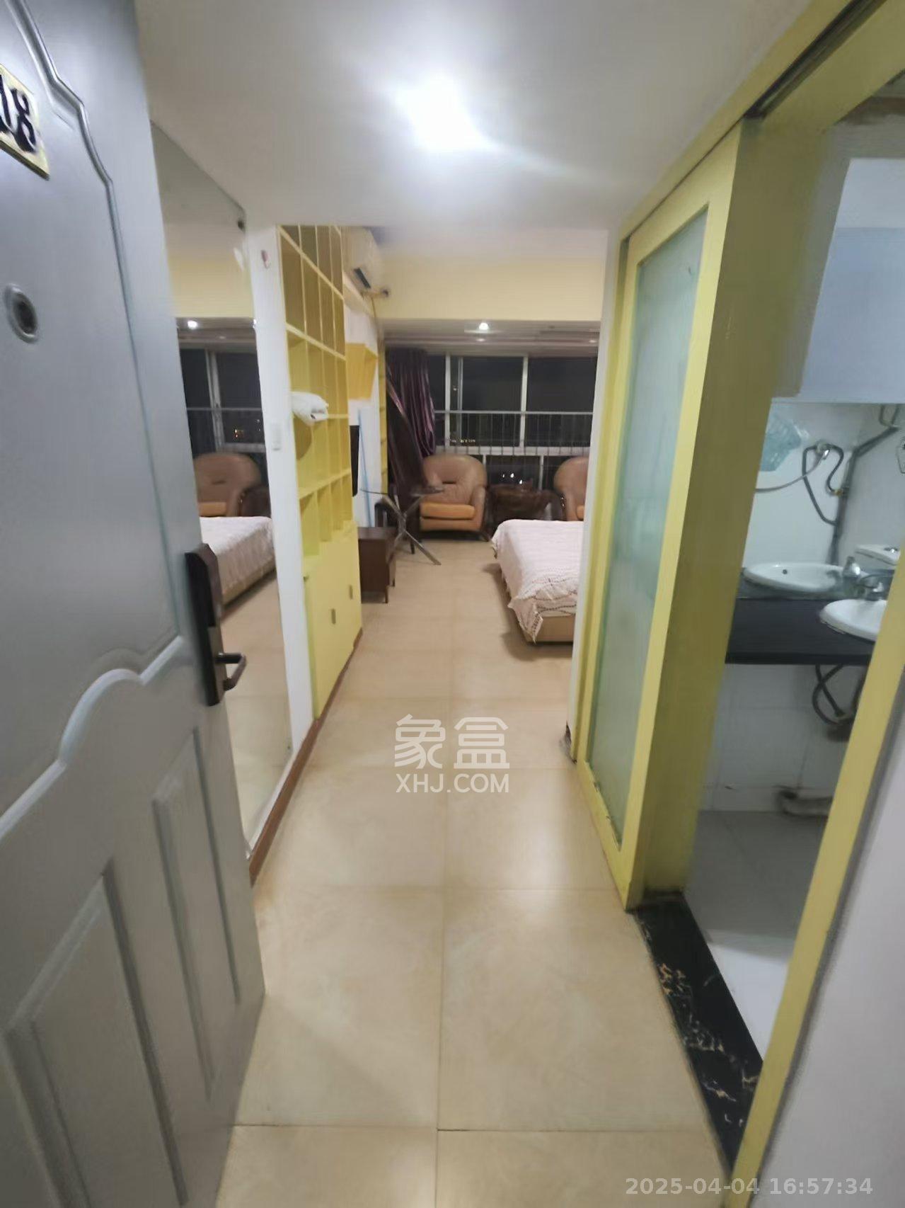 锦华时代 1室1厅1卫 1300.0元/月 锦华时代 1室1厅1卫 1300.0元/月室内图