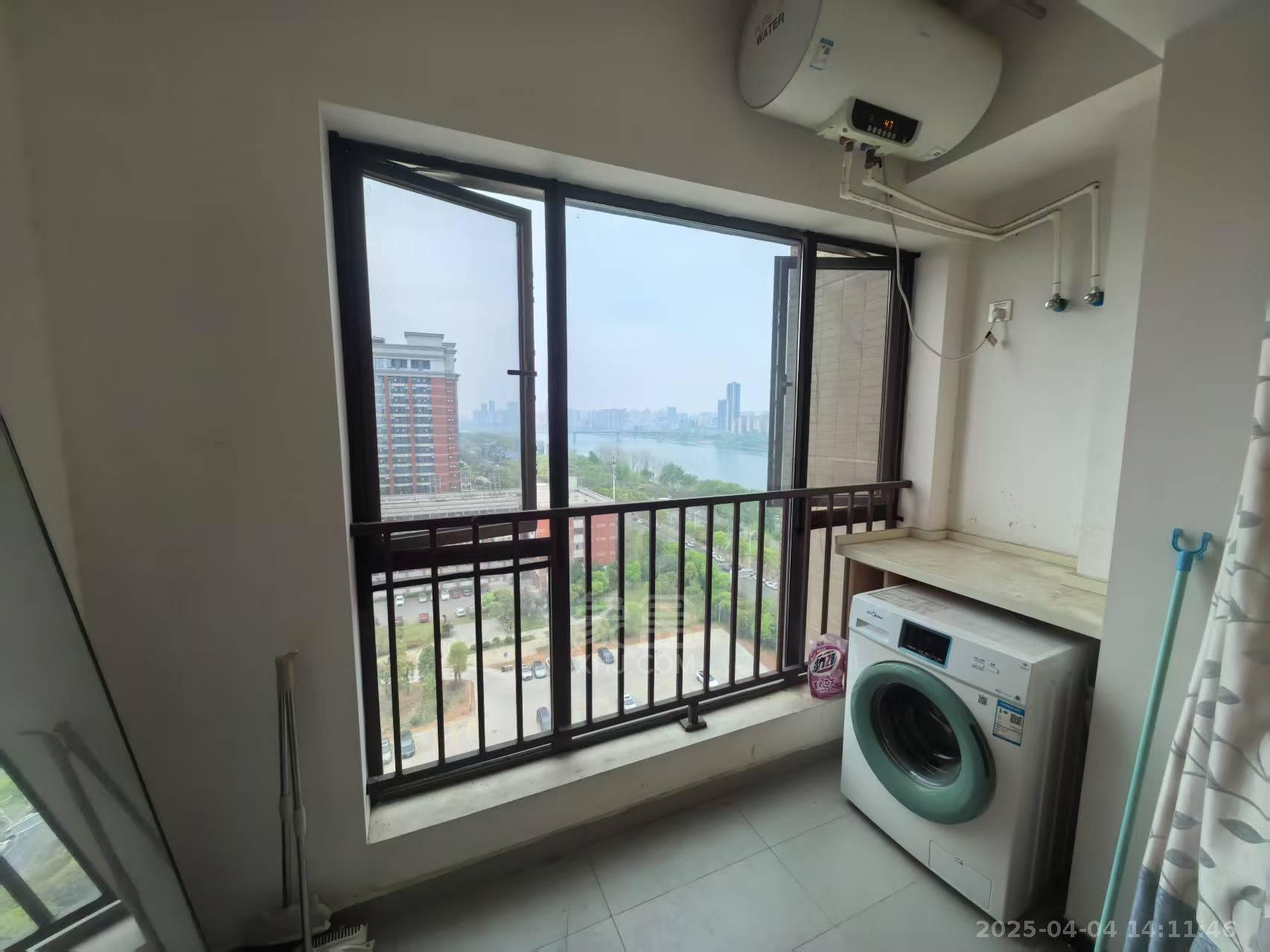 中泰财富湘江 1室1厅1卫 1000.0元/月 中泰财富湘江 1室1厅1卫 1000.0元/月室内图