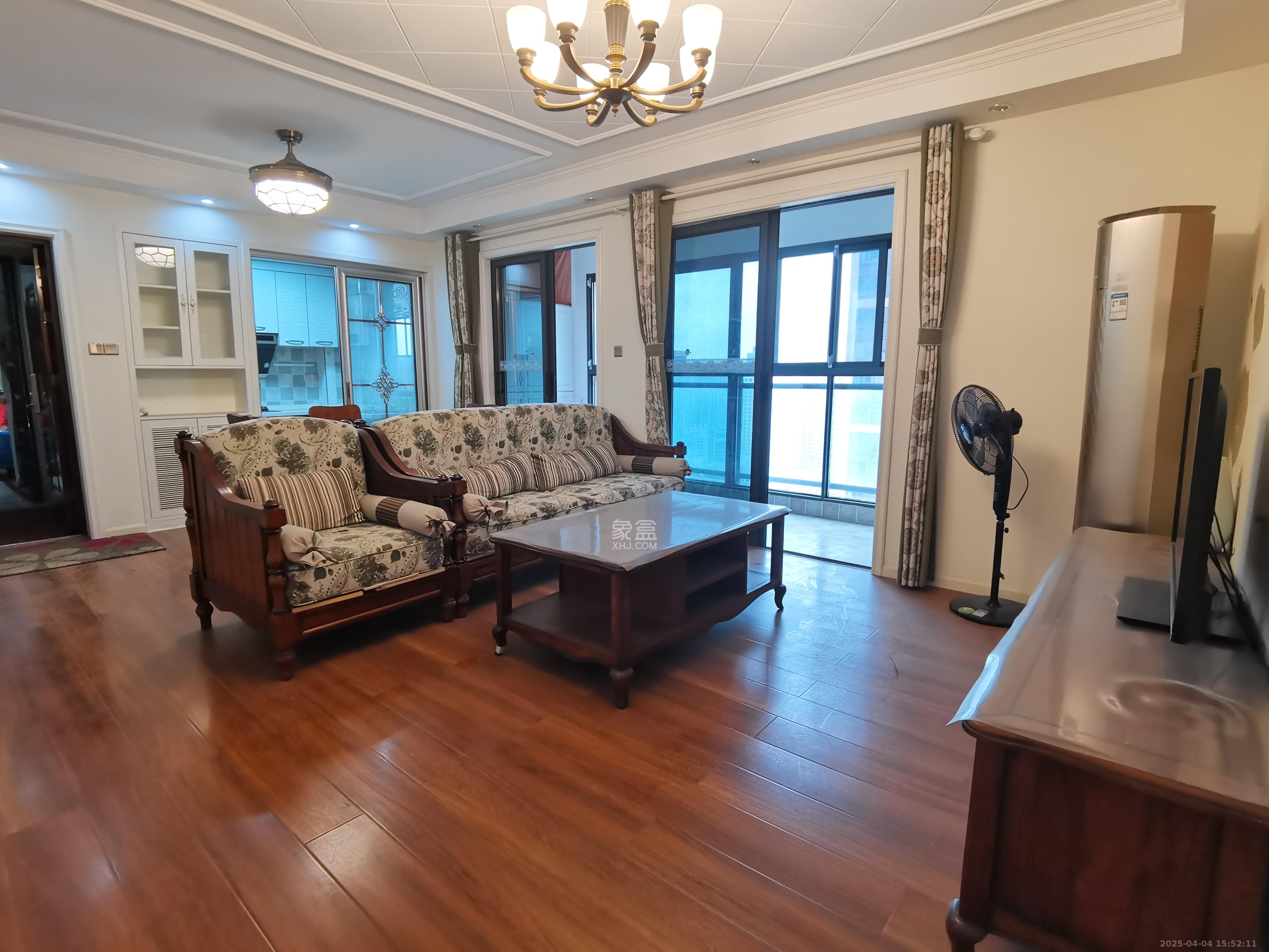 建发中央公园（建发美地）  3室2厅2卫   4000.00元/月
