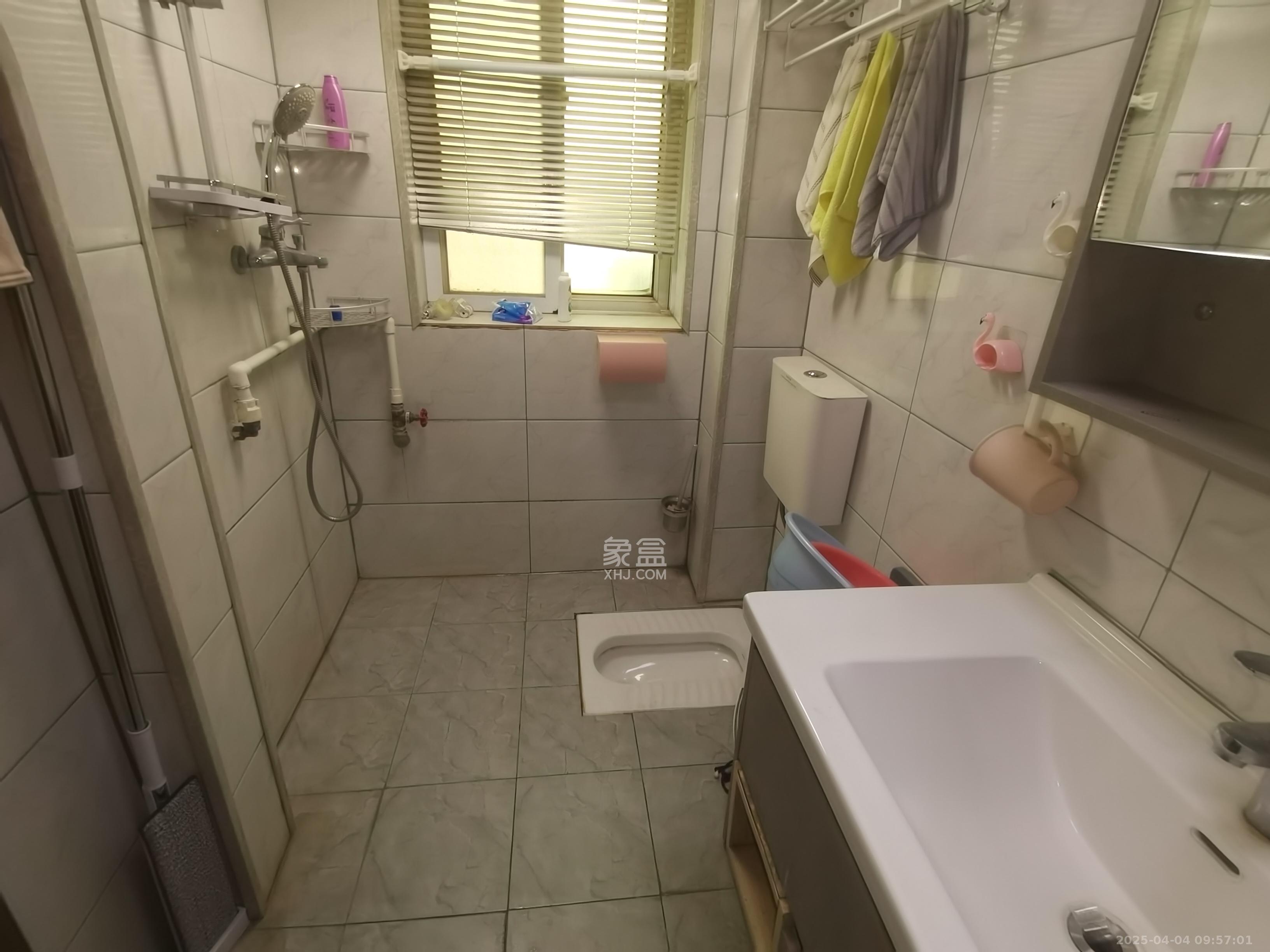 景芳苑  3室2厅1卫    1800.0元/月 景芳苑  3室2厅1卫    1800.0元/月室内图