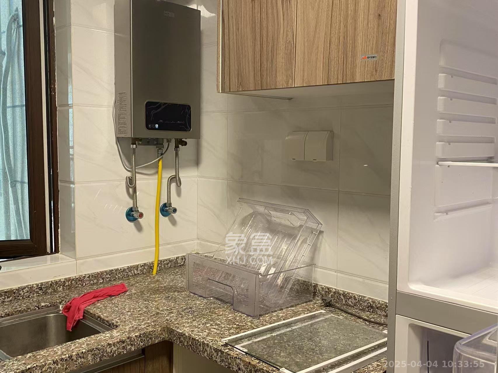 碧桂园大学印象一期  3室2厅2卫    1700.0元/月 碧桂园大学印象一期  3室2厅2卫    1700.0元/月室内图