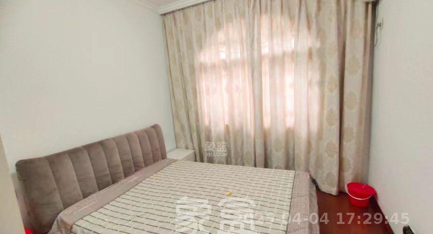 麓山恋迪亚溪谷  6室2厅2卫   6200.00元/月室内图