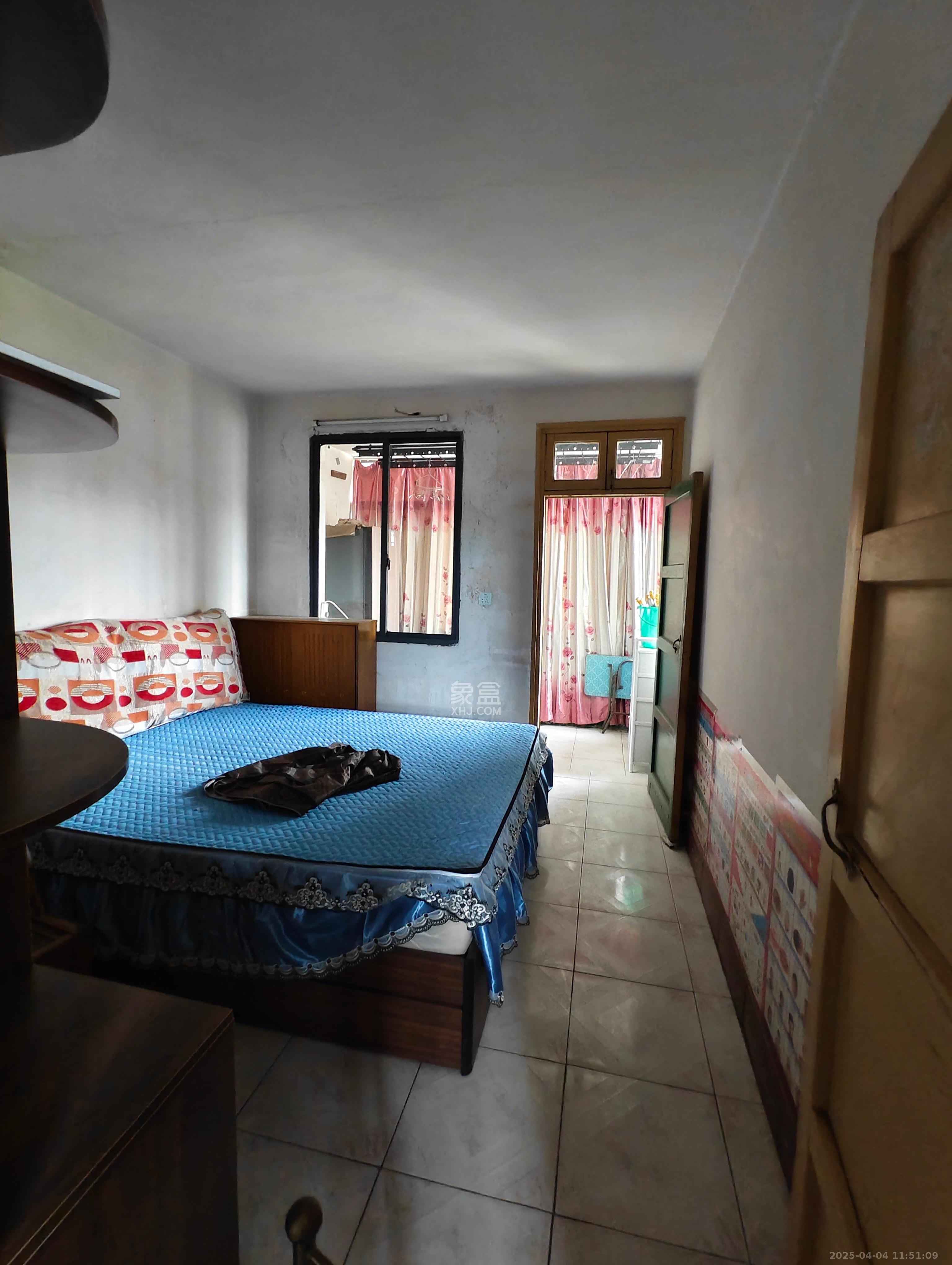 桔园小区1-8片 2室2厅1卫 1300.0元/月 桔园小区1-8片 2室2厅1卫 1300.0元/月室内图