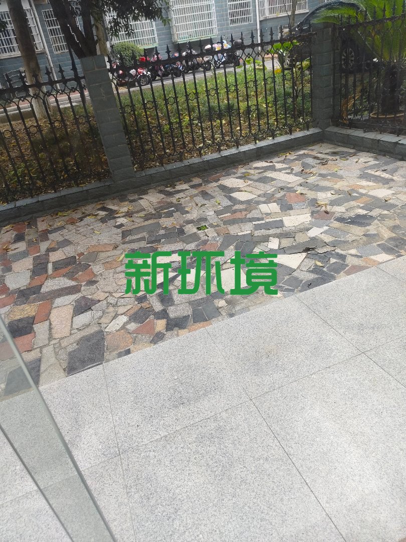 鼎泰逸景园  1室0厅0卫   135.00万客厅