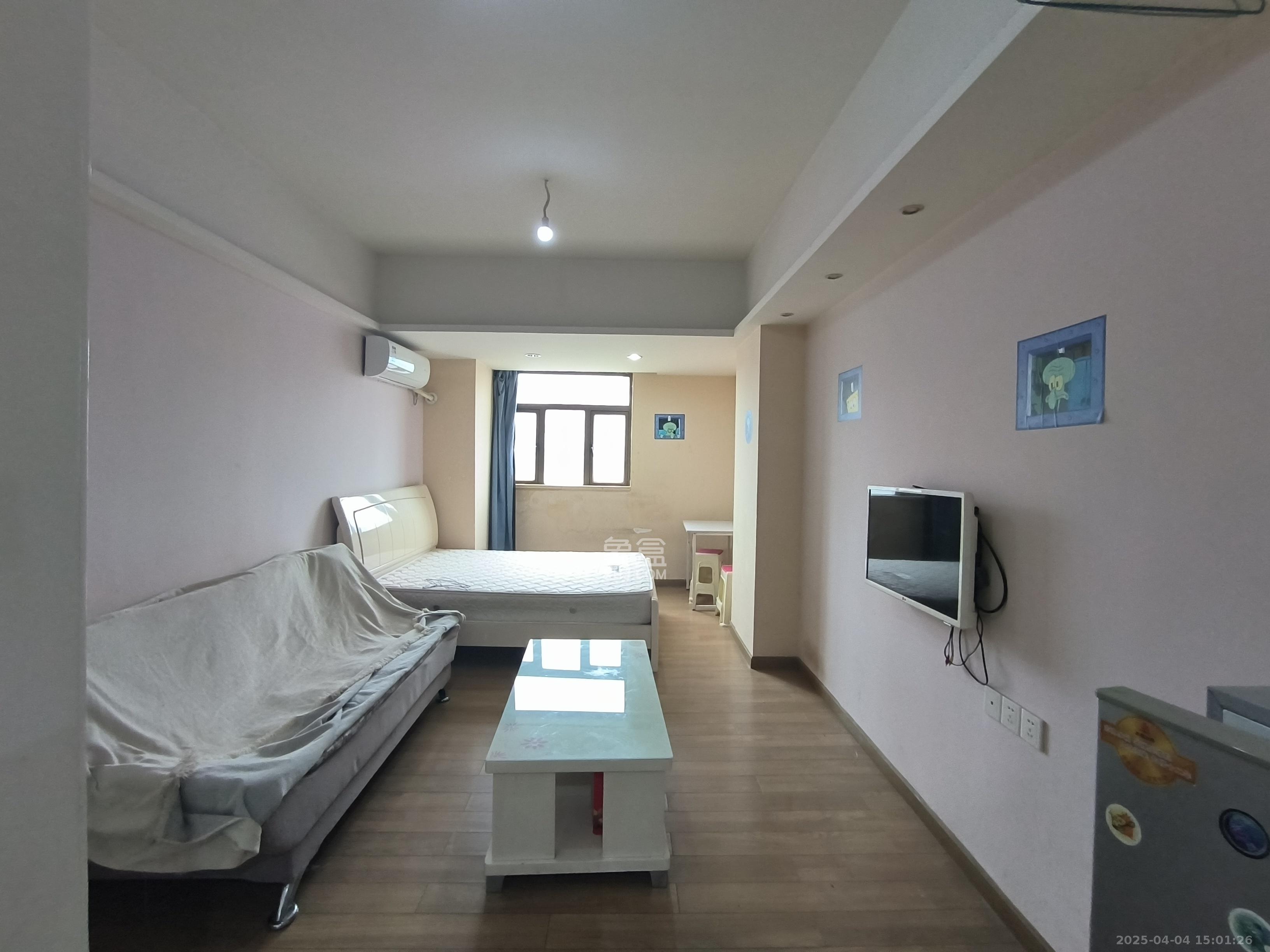 米兰春天  1室1厅1卫    1200.0元/月 米兰春天  1室1厅1卫    1200.0元/月室内图