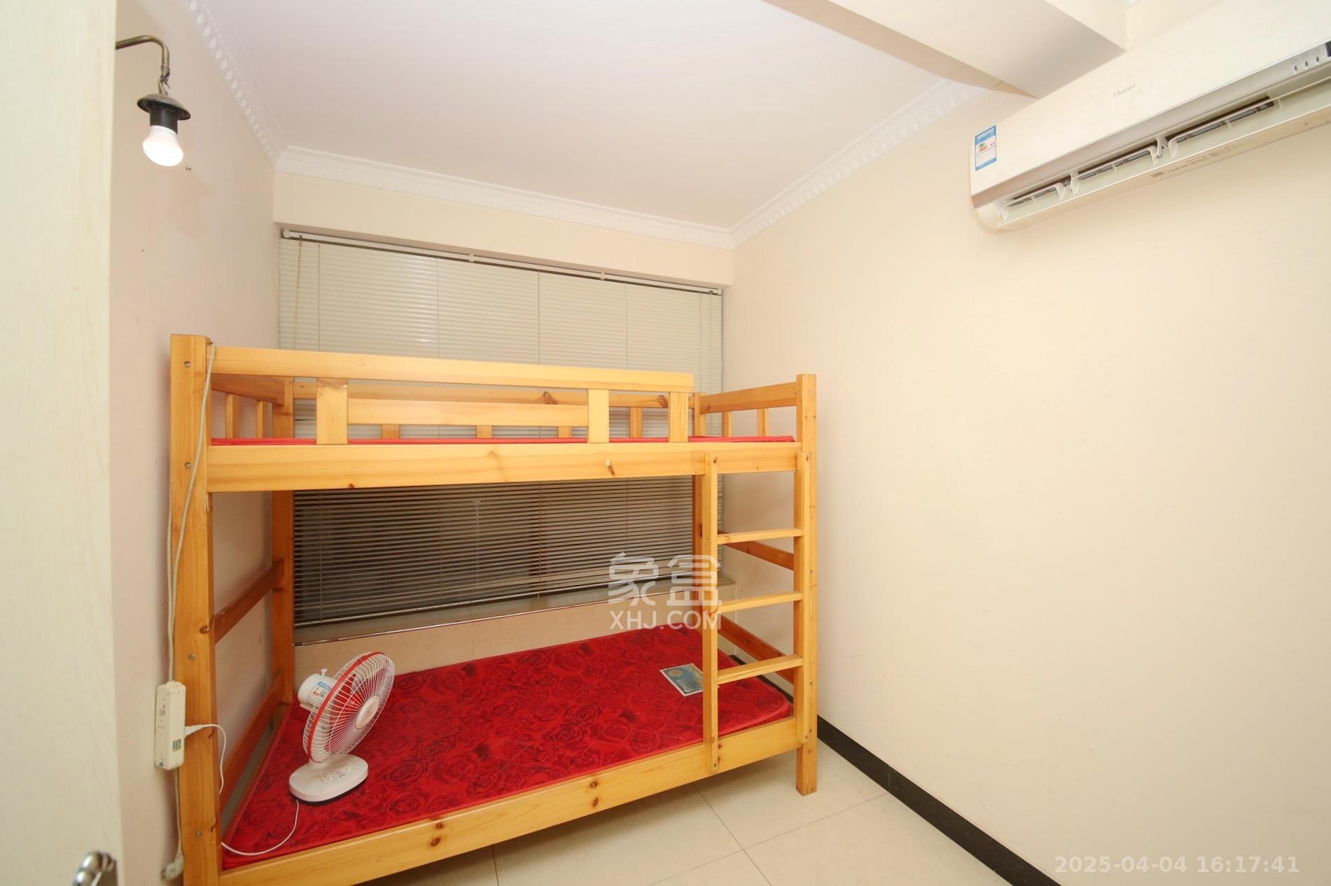 欧莱雅郡 1室2厅1卫 2000.0元/月 欧莱雅郡 1室2厅1卫 2000.0元/月室内图