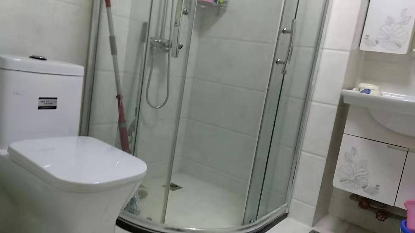 倚能美林湾南苑  1室1厅1卫    53.0万 倚能美林湾南苑  1室1厅1卫    53.0万室内图