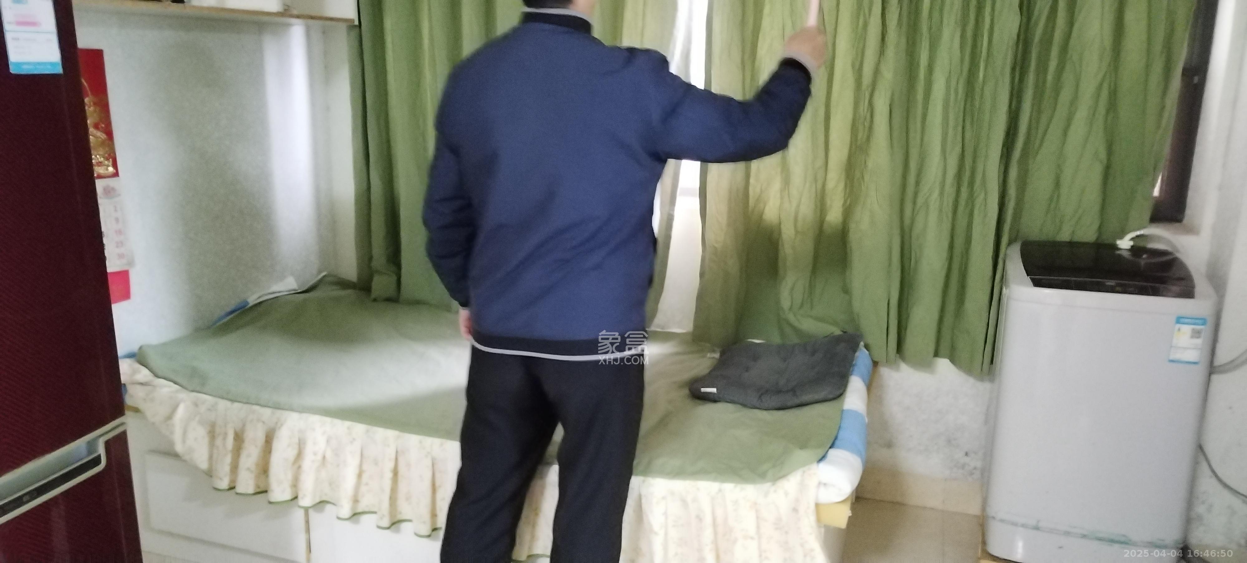 上海城小区 1室1厅1卫 1300.0元/月 上海城小区 1室1厅1卫 1300.0元/月室内图