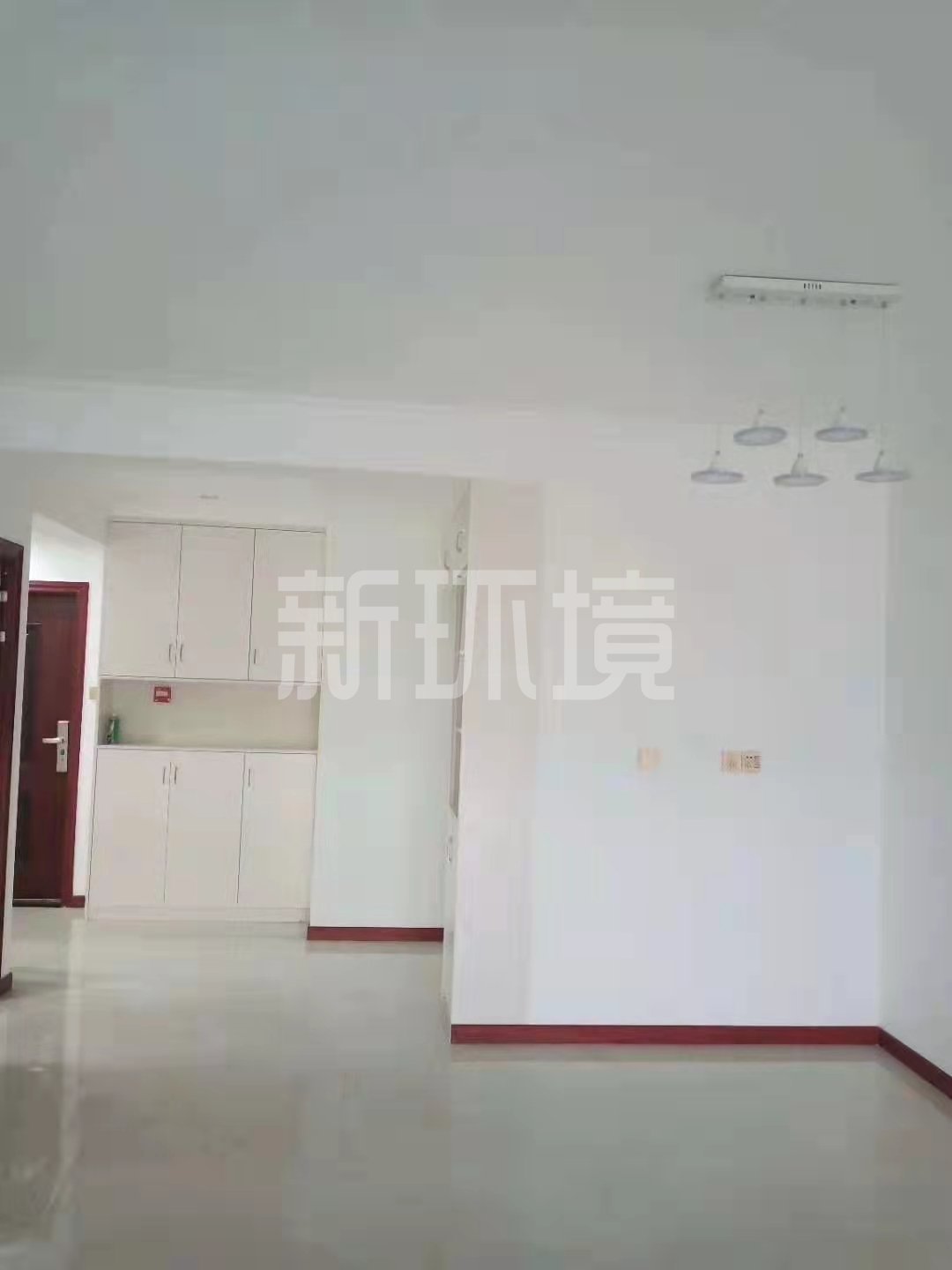 南门口安置小区一期 3室2厅2卫 2100.0元/月 南门口安置小区一期 3室2厅2卫 2100.0元/月室内图