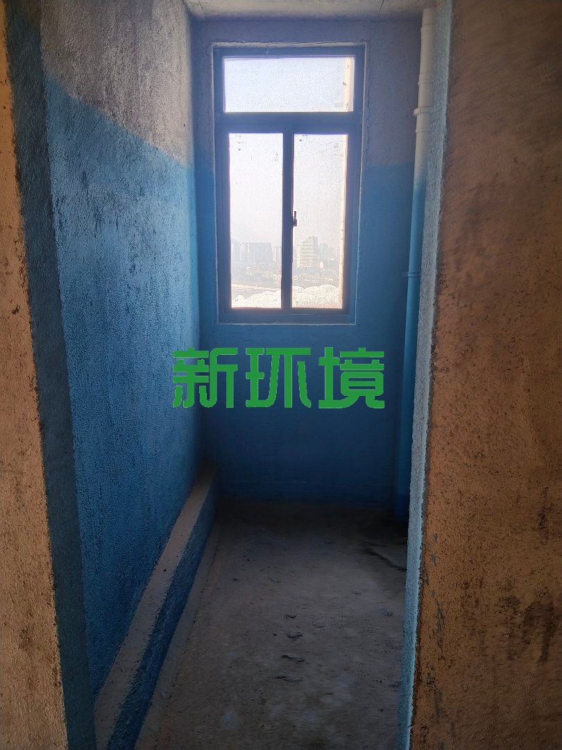 丽景天下二期  4室2厅2卫   90.00万客厅