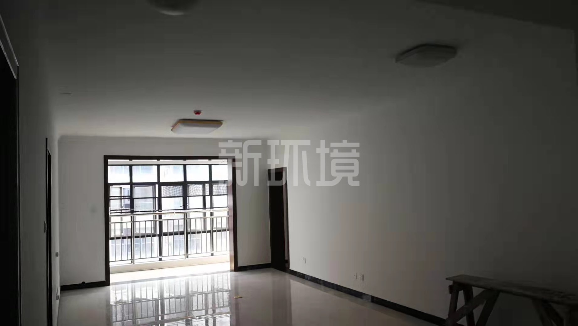 南门口安置小区  3室2厅2卫    2000.0元/月