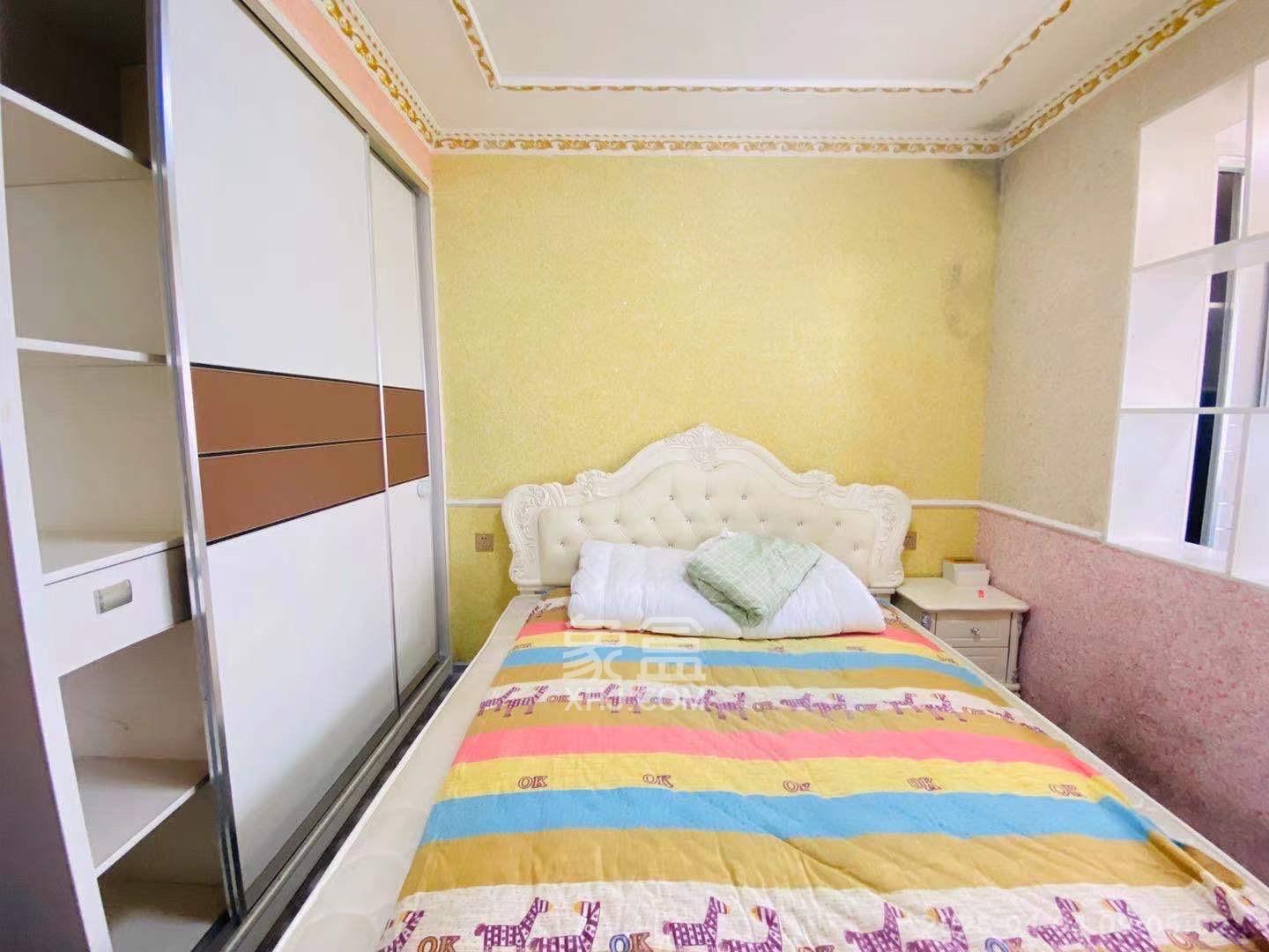 新开铺176号(环线拆迁指挥部) 2室1厅1卫 1200.0元/月 新开铺176号(环线拆迁指挥部) 2室1厅1卫 1200.0元/月室内图