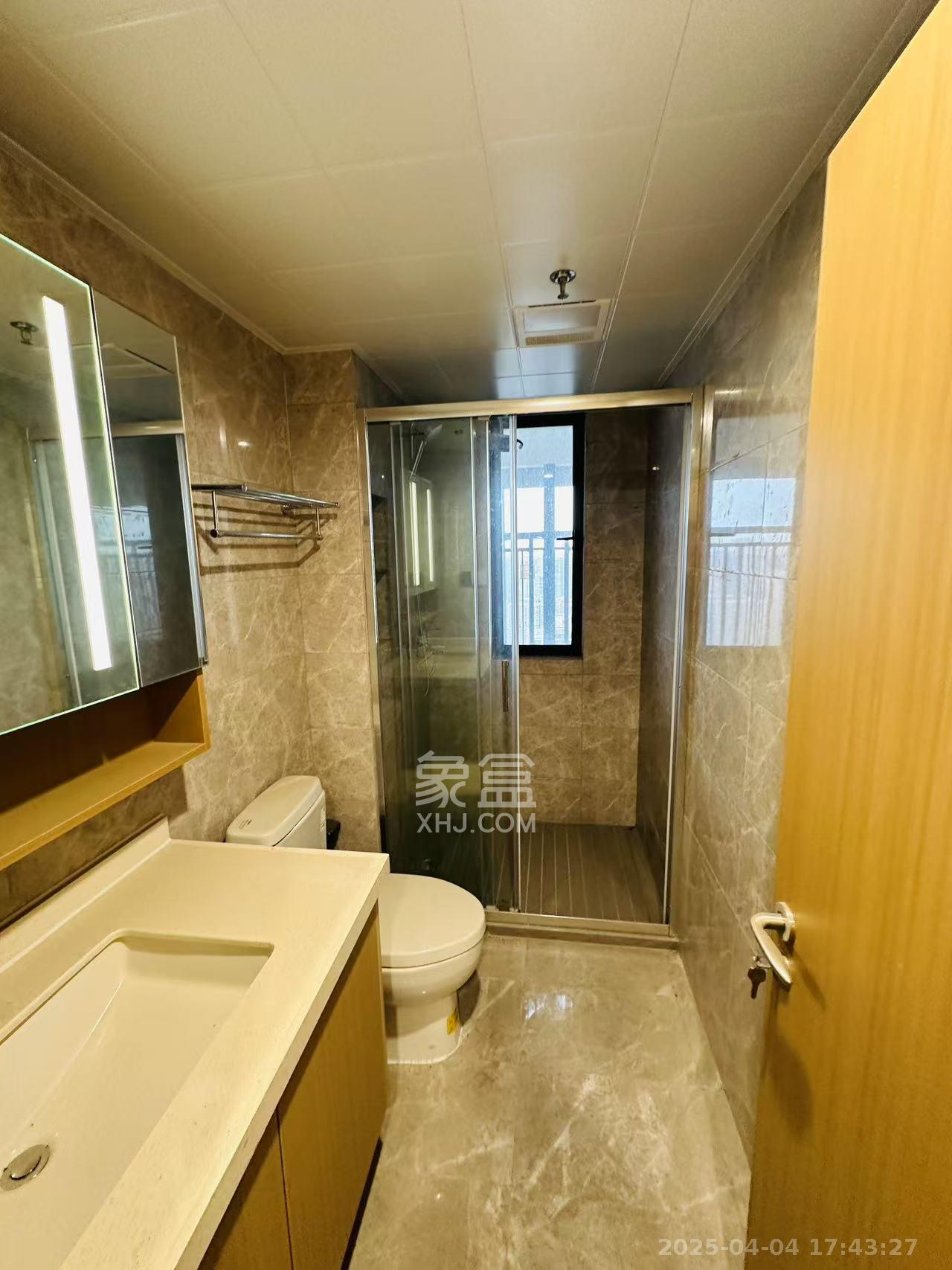 旭辉雨花郡  3室2厅2卫   4200.00元/月室内图