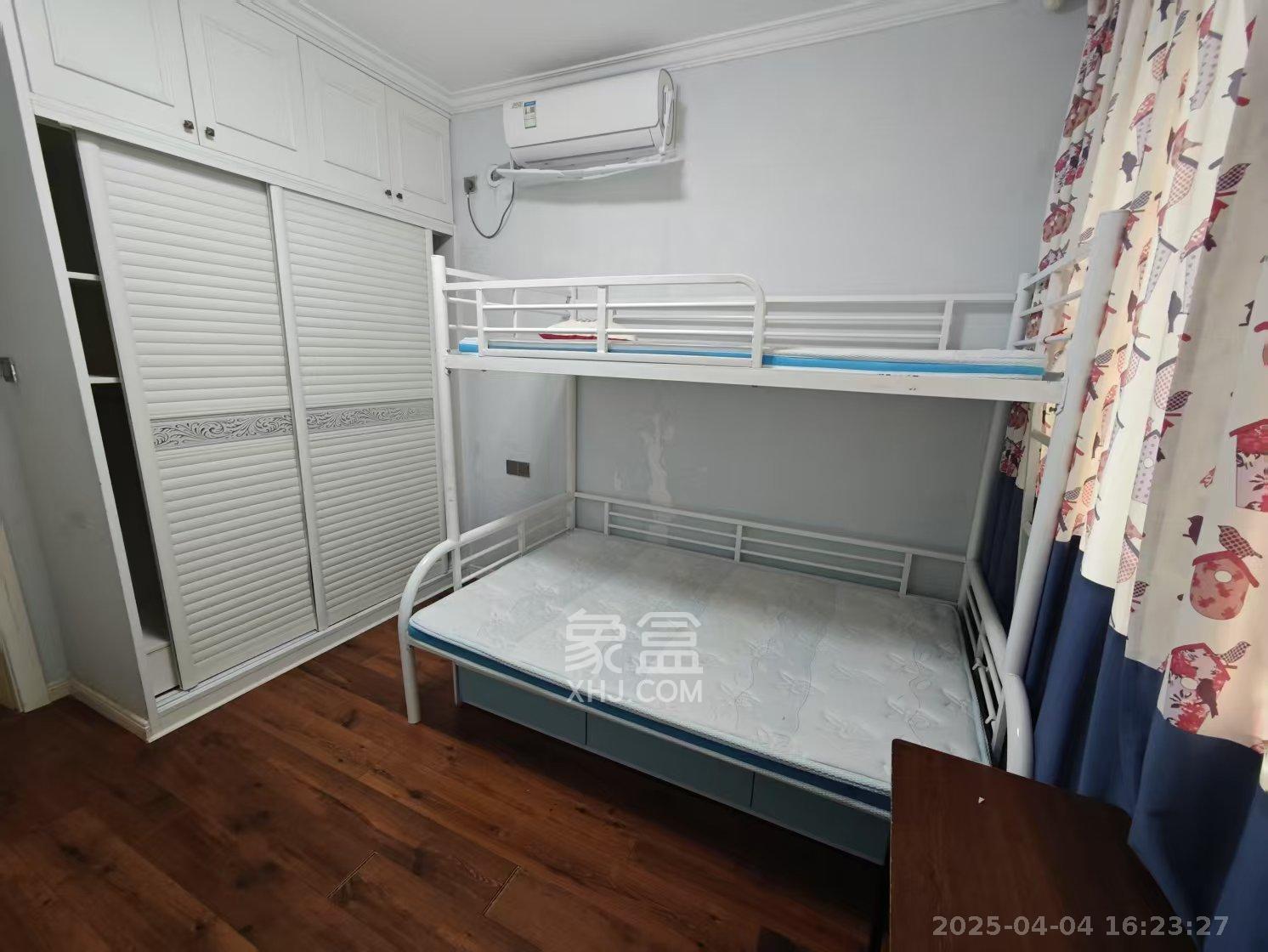 水映加州  3室1厅1卫   1600.00元/月室内图
