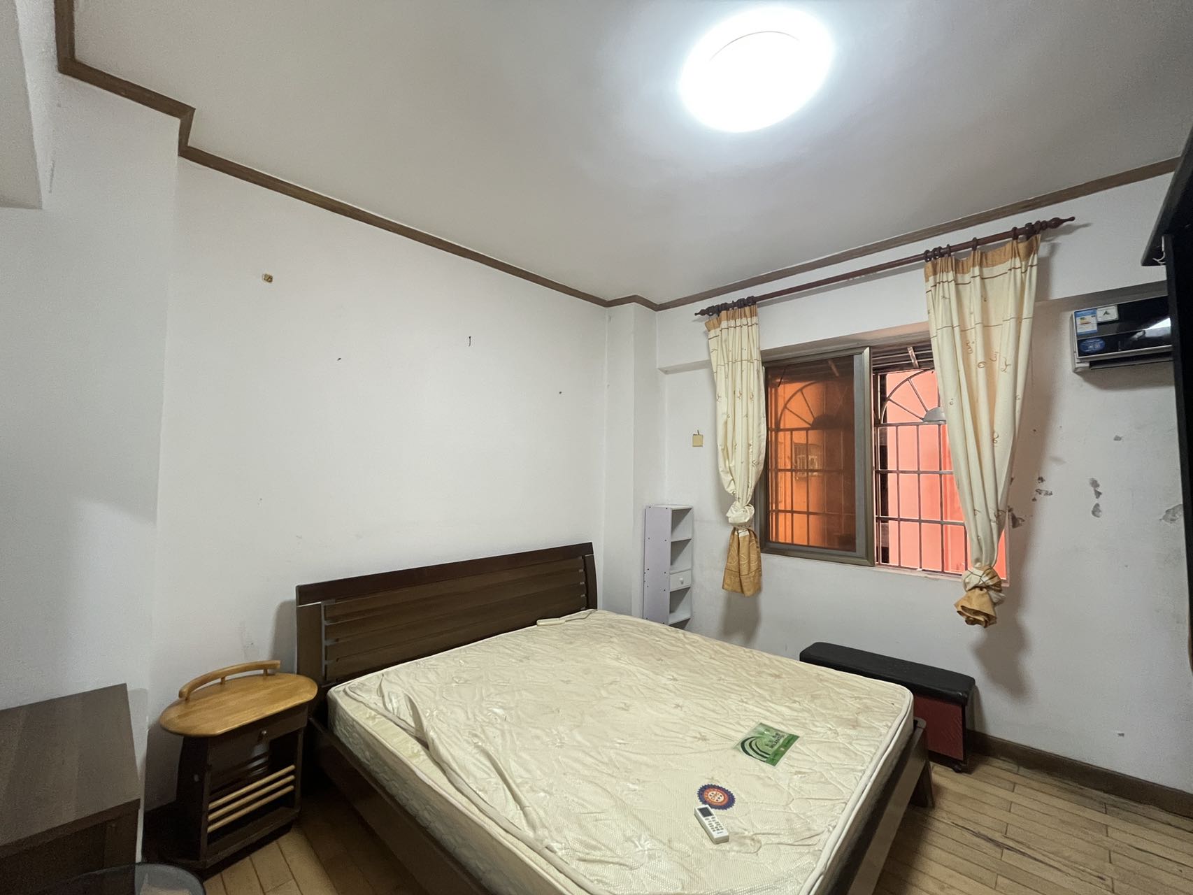 金棕苑 3室1厅1卫 2300.0元/月 金棕苑 3室1厅1卫 2300.0元/月室内图