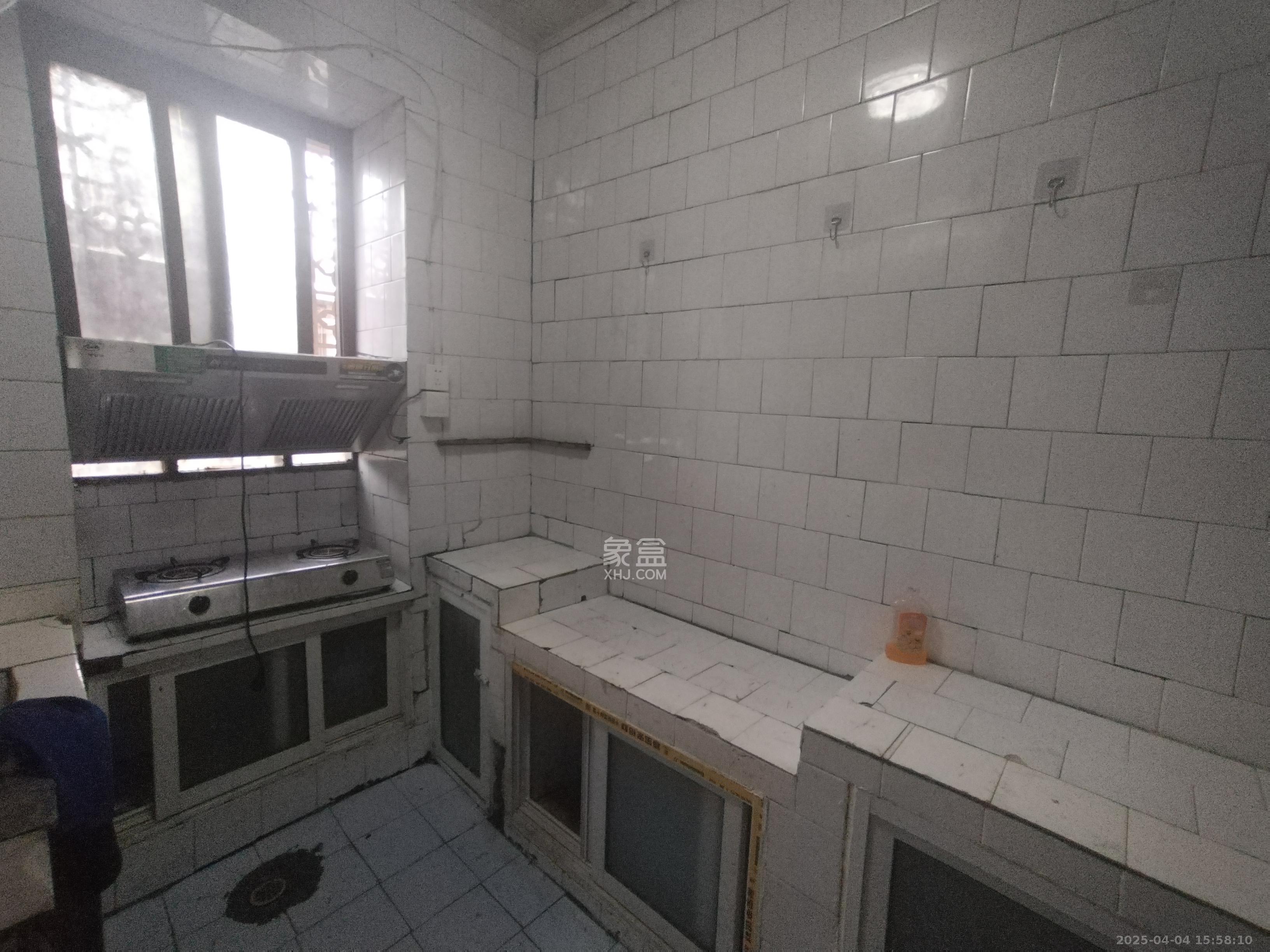 杜家塘小区 1室1厅1卫 1500.0元/月 杜家塘小区 1室1厅1卫 1500.0元/月室内图