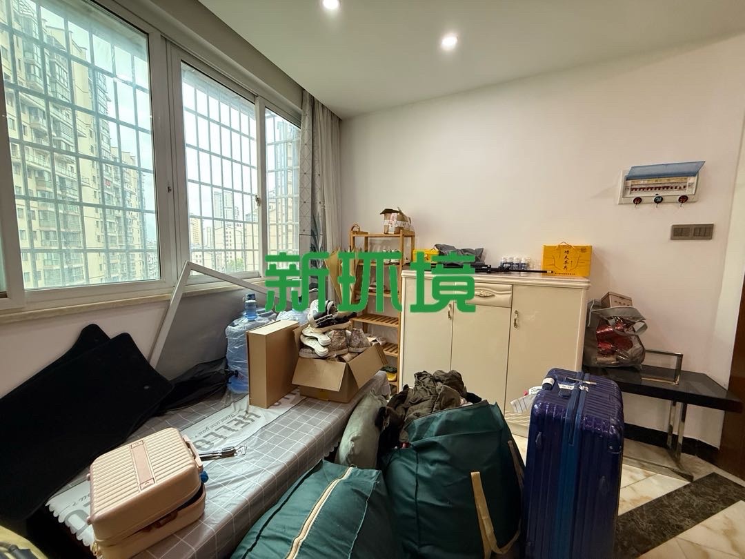 阳光水岸  3室2厅2卫   1666.00元/月室内图