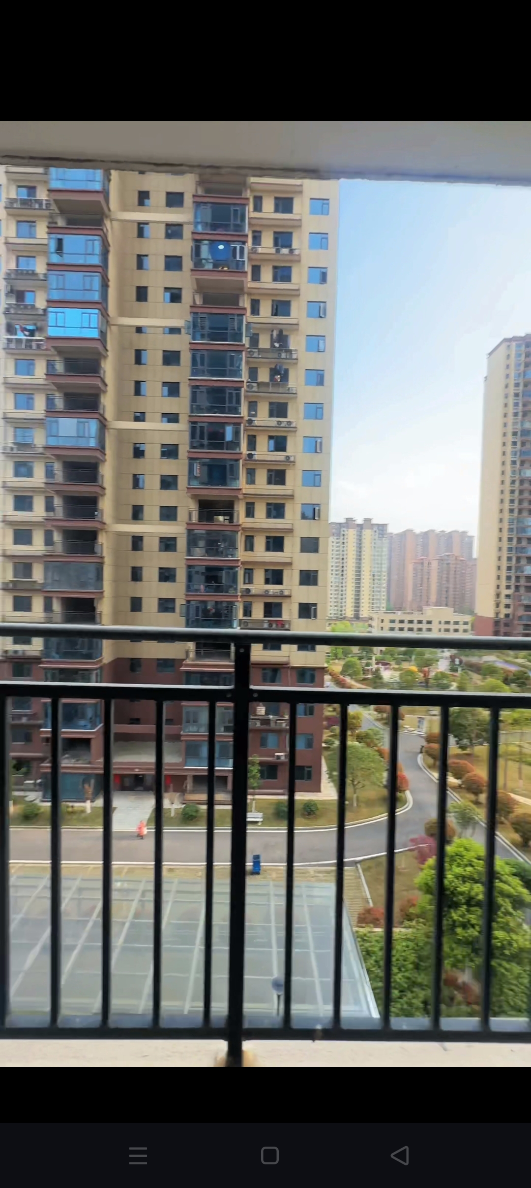 石化大院  3室2厅2卫    63.8万 石化大院  3室2厅2卫    63.8万客厅