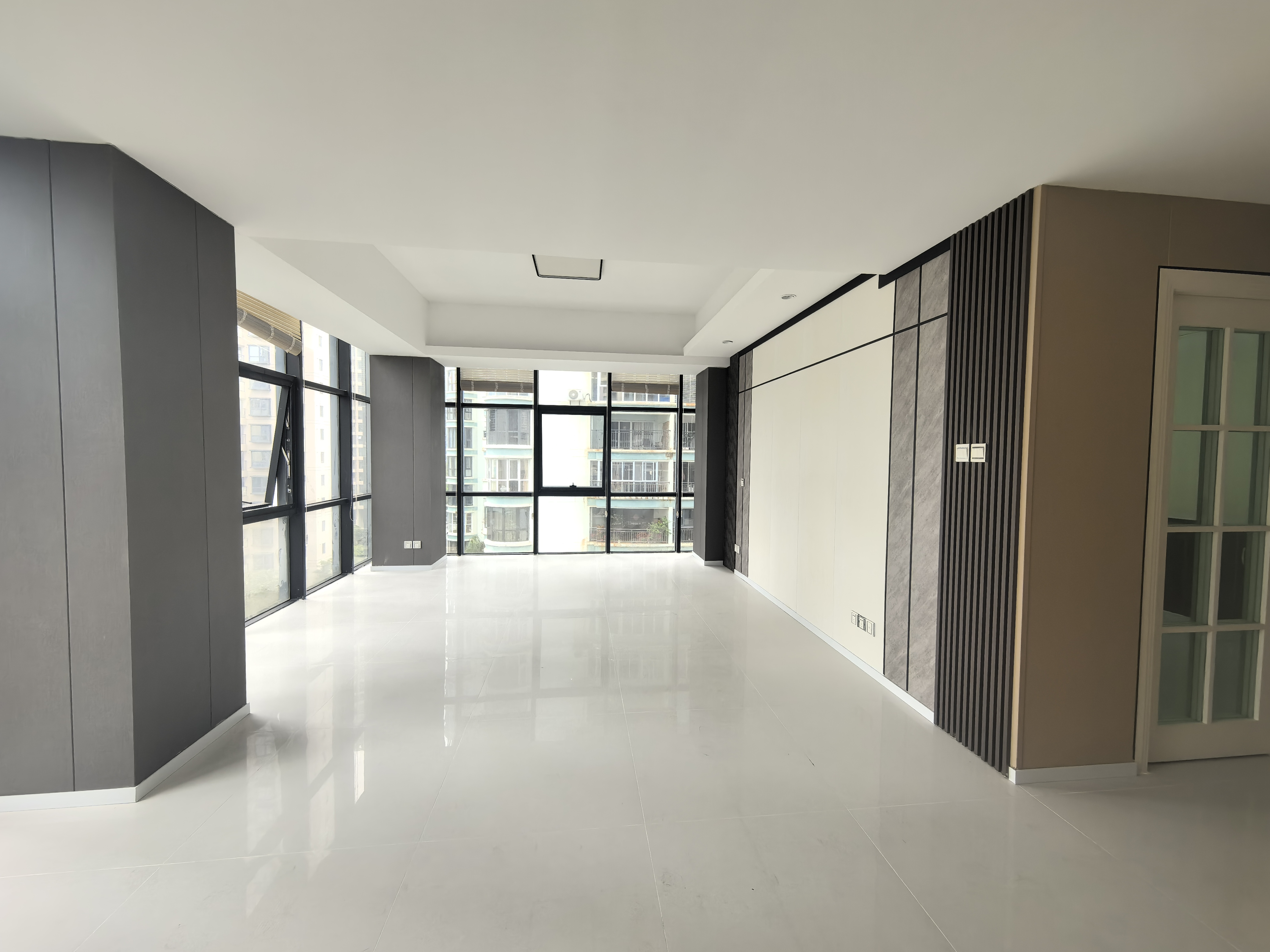 紫荆信息公寓 5室2厅1卫 15000.0元/月 紫荆信息公寓 5室2厅1卫 15000.0元/月室内图