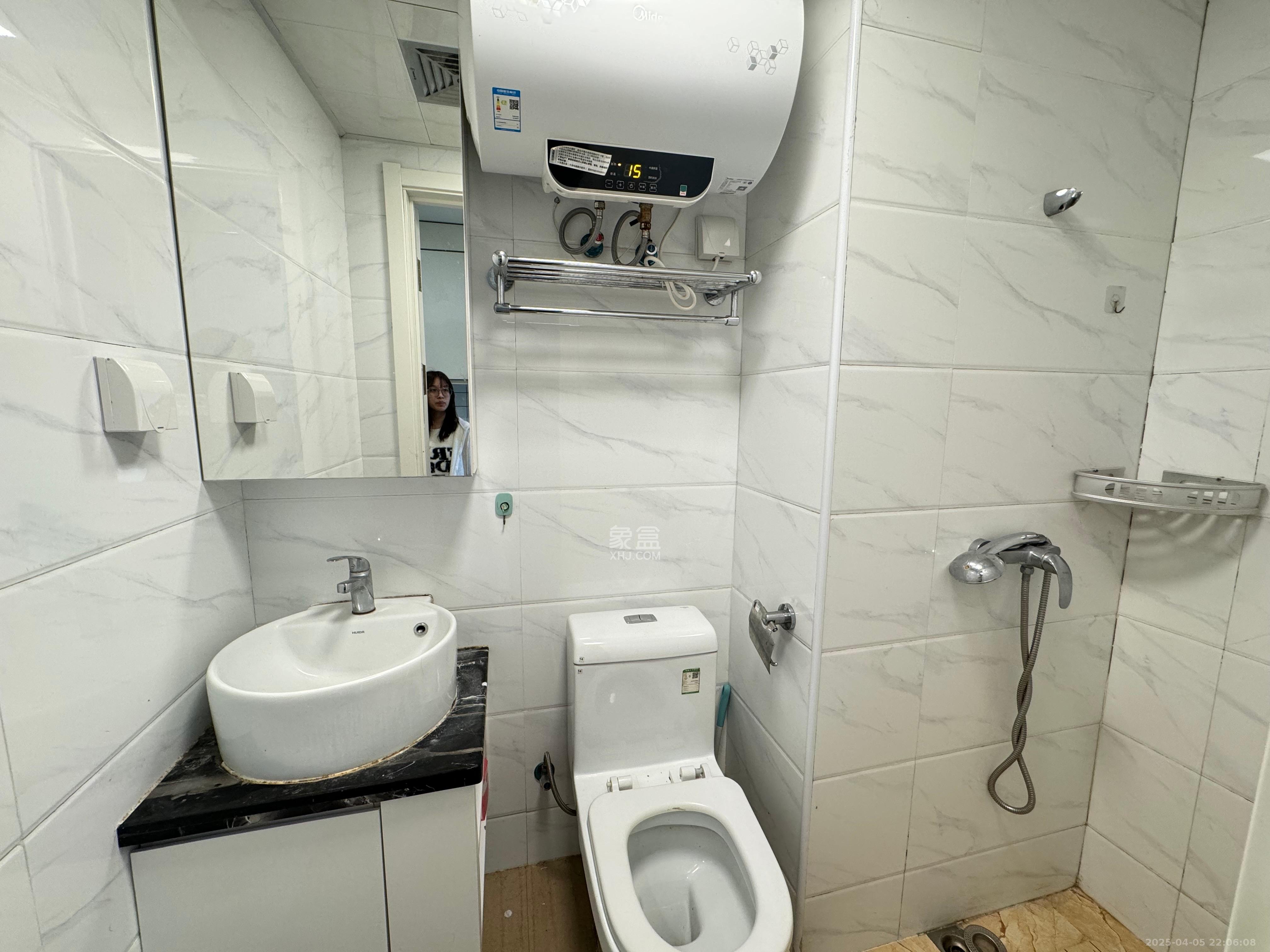 碧桂园威尼斯城  1室1厅1卫    1100.0元/月 碧桂园威尼斯城  1室1厅1卫    1100.0元/月室内图