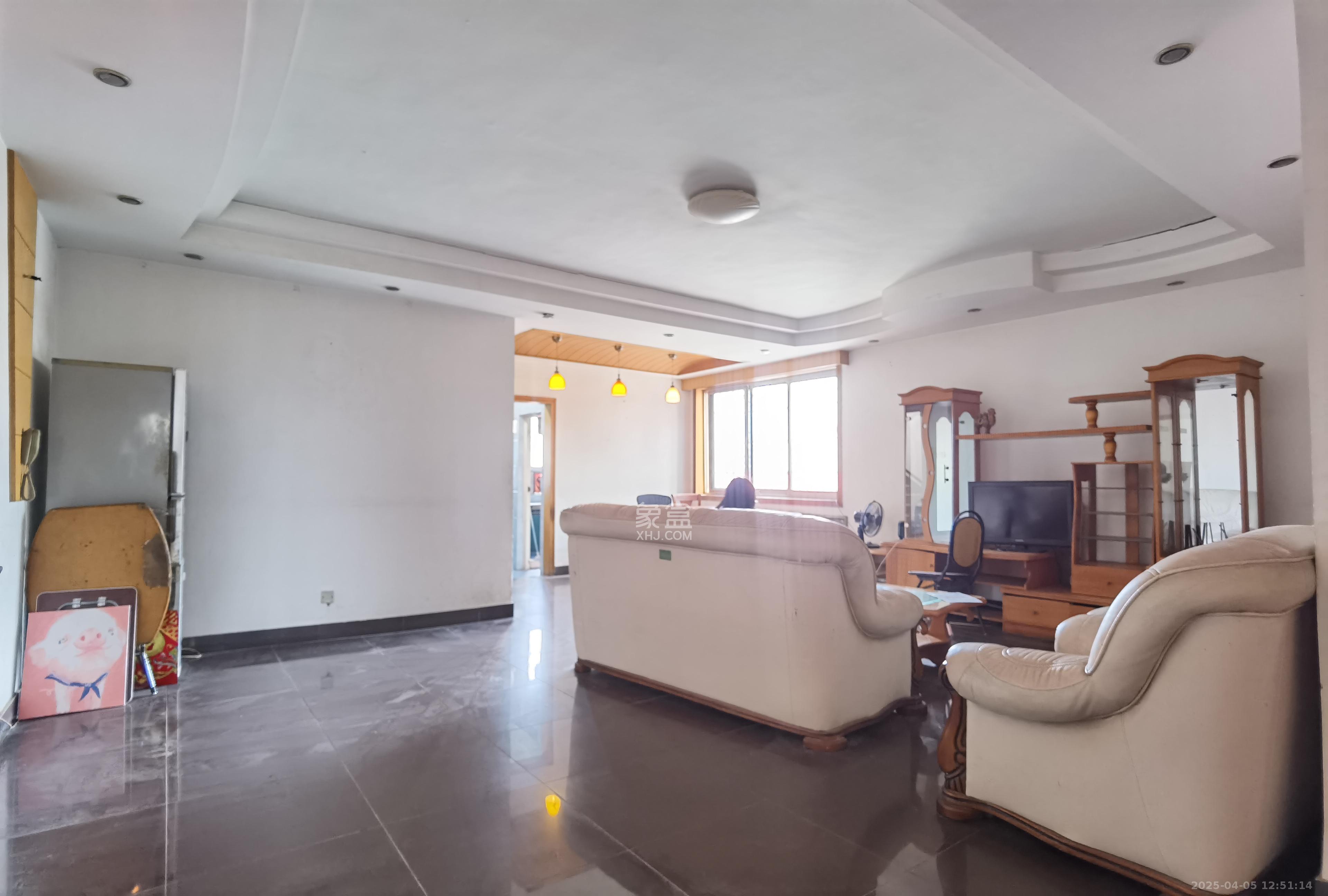 解放四村363号新族公寓  3室2厅2卫    1500.0元/月 解放四村363号新族公寓  3室2厅2卫    1500.0元/月室内图