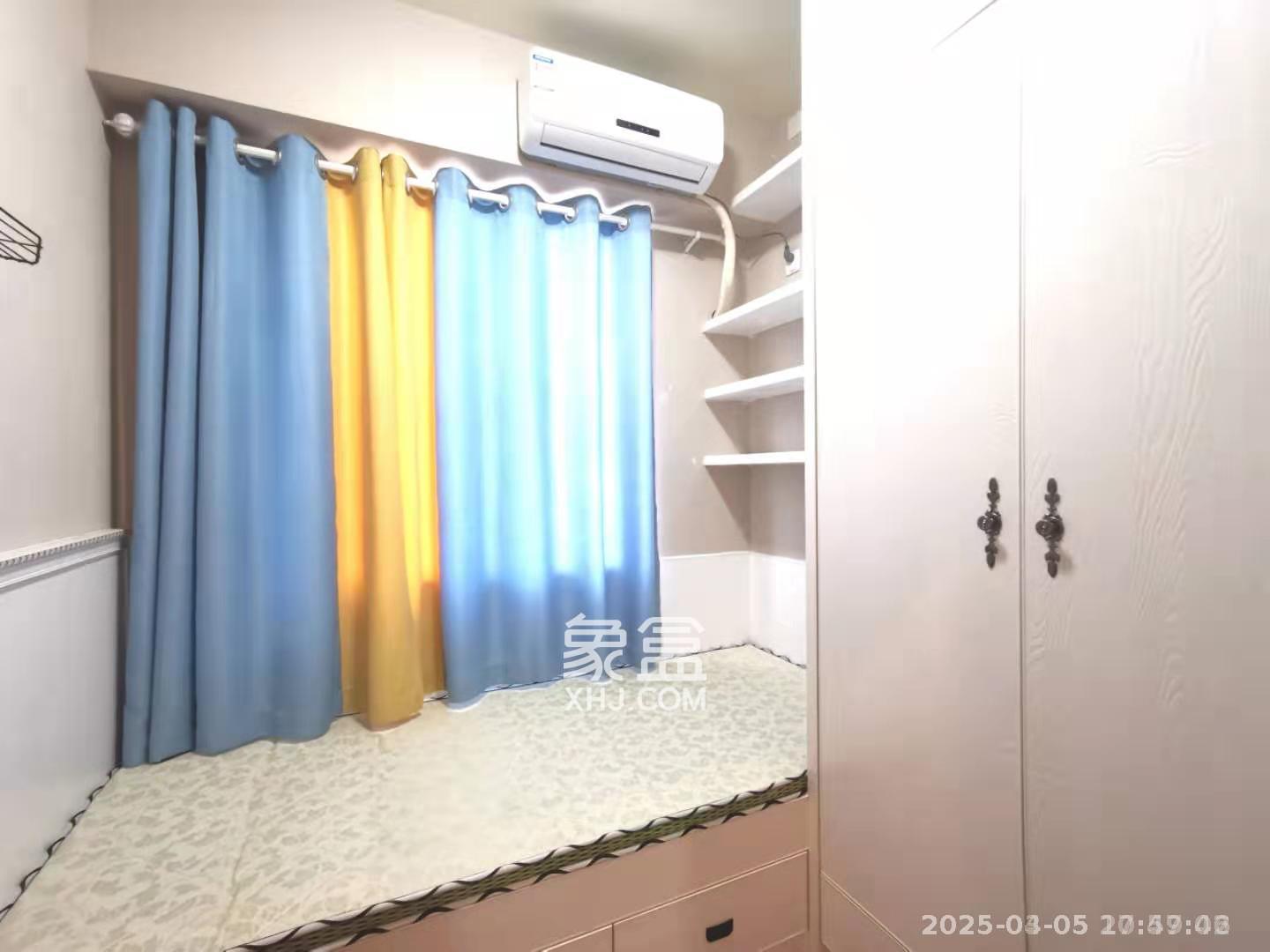 麓谷小镇  3室2厅1卫   2000.00元/月室内图