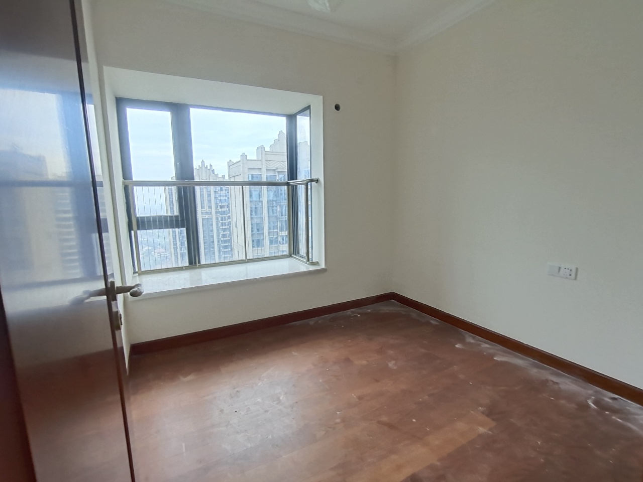 恒大名都 3室2厅1卫 1500.0元/月 恒大名都 3室2厅1卫 1500.0元/月室内图