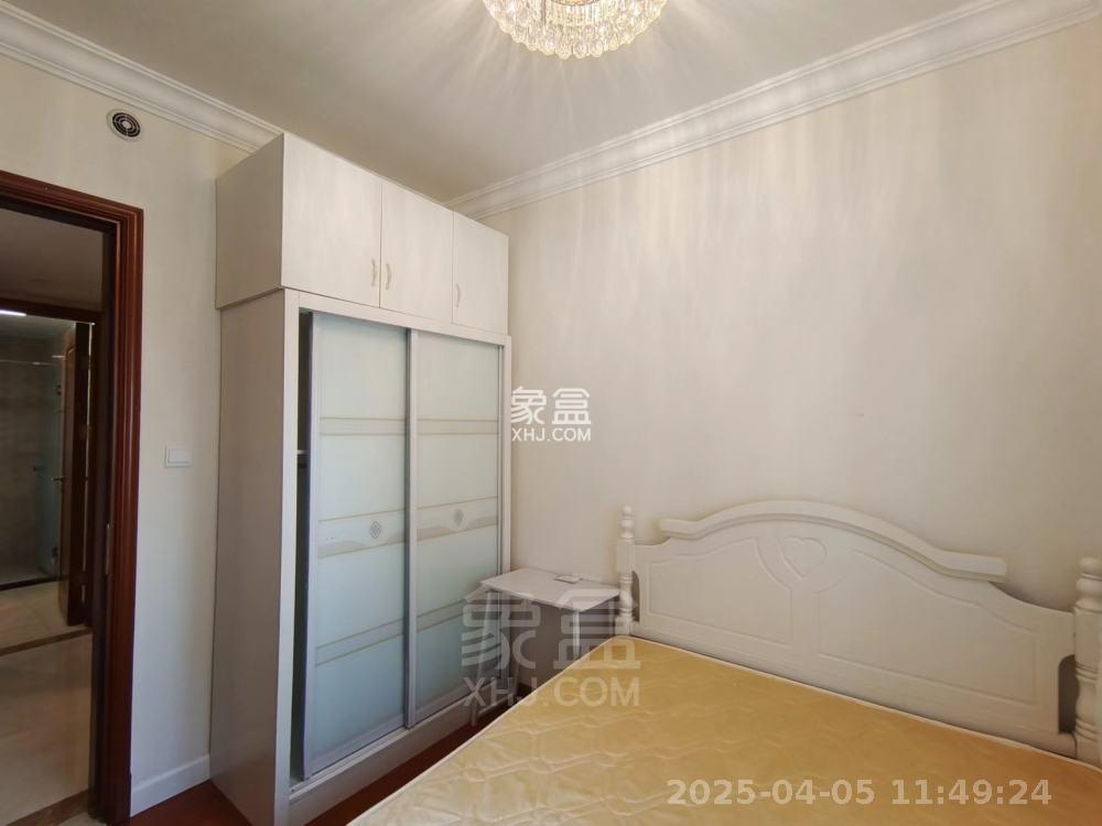 恒大华府 3室2厅1卫 1600.0元/月 恒大华府 3室2厅1卫 1600.0元/月室内图