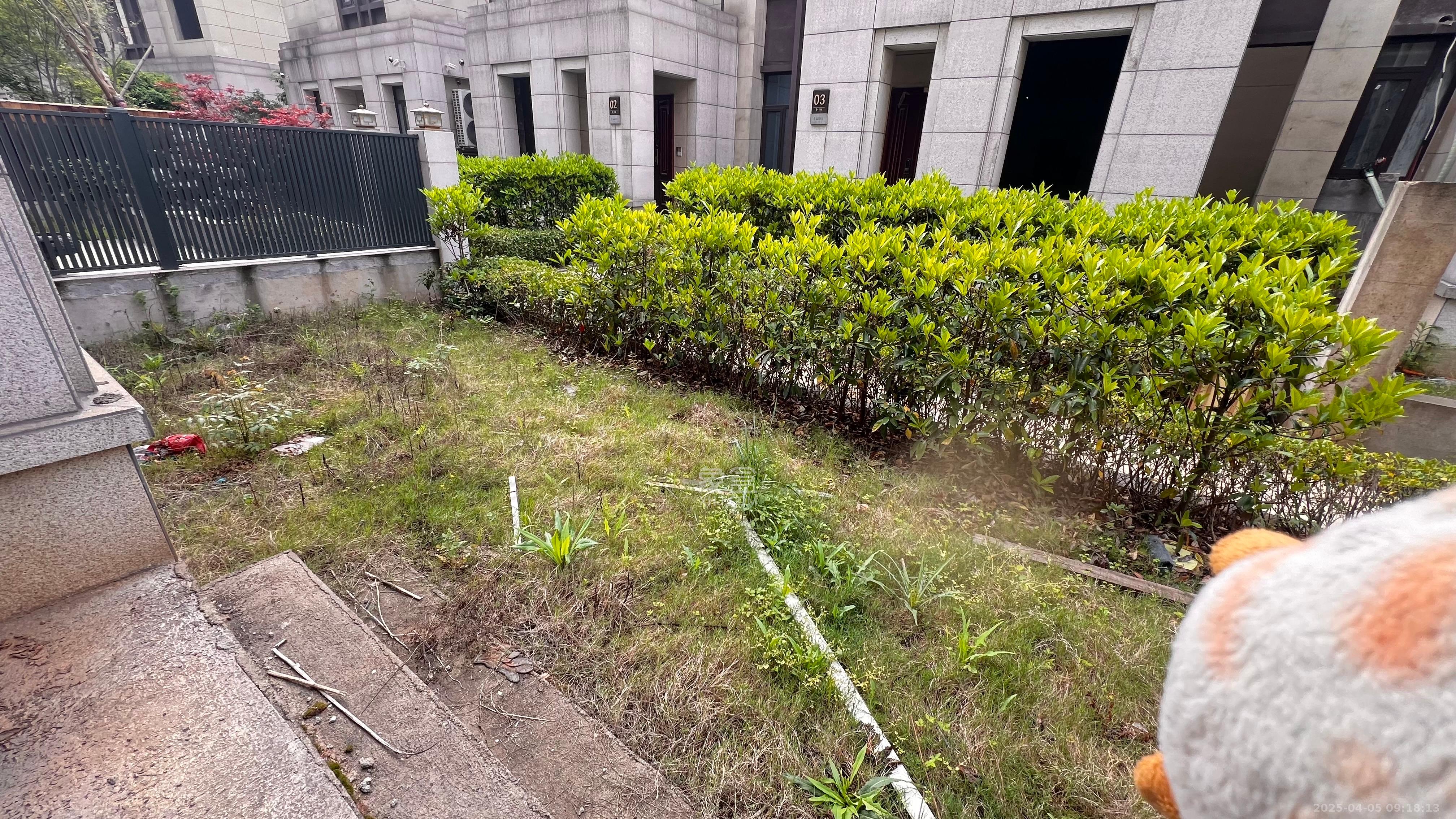 新城璟隽(麓华新城) 4室2厅1卫 128.0万 新城璟隽(麓华新城) 4室2厅1卫 128.0万客厅