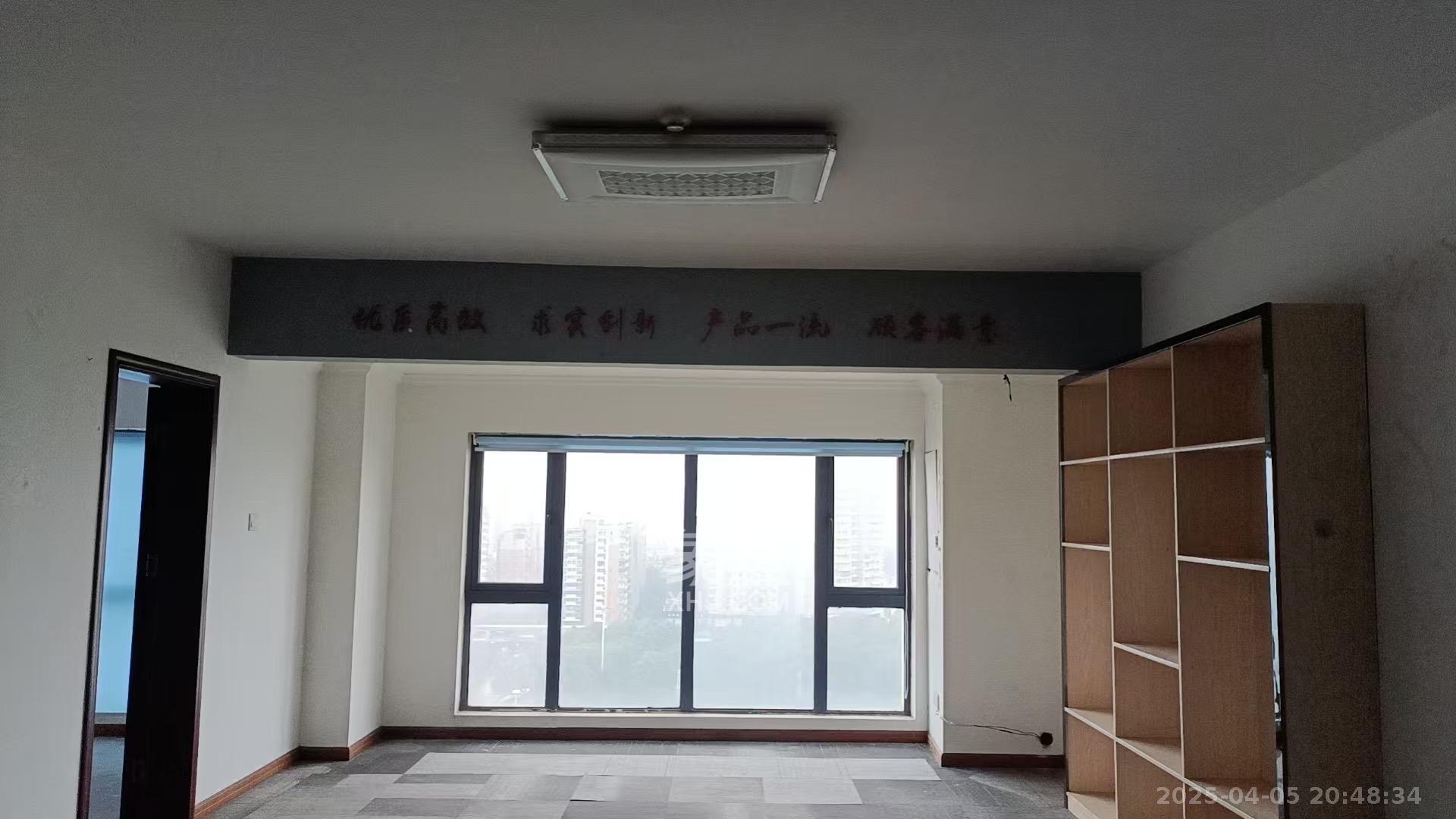 星大峰汇商务楼 1室1厅2卫 2800.0元/月 星大峰汇商务楼 1室1厅2卫 2800.0元/月室内图